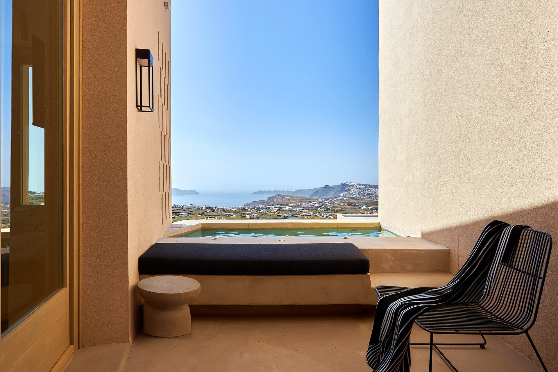 room-types-ENORMEEOS-JSPPSV-0.jpg