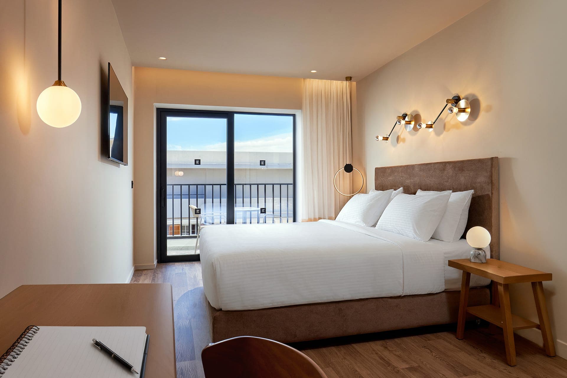 room-types-ENORMEEPAV-DBL-0.jpg