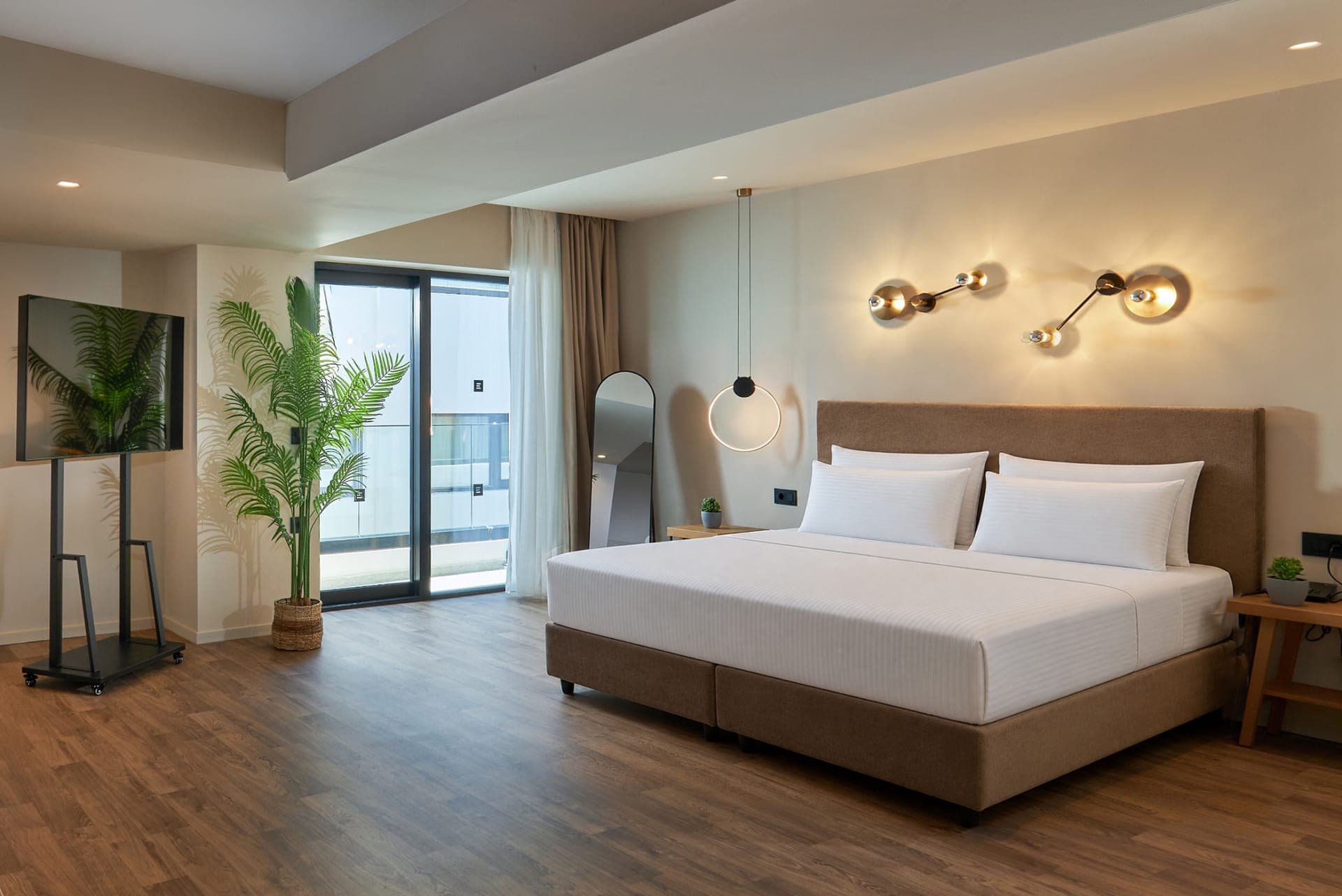 room-types-ENORMEEPAV-JNRATR-0.jpg