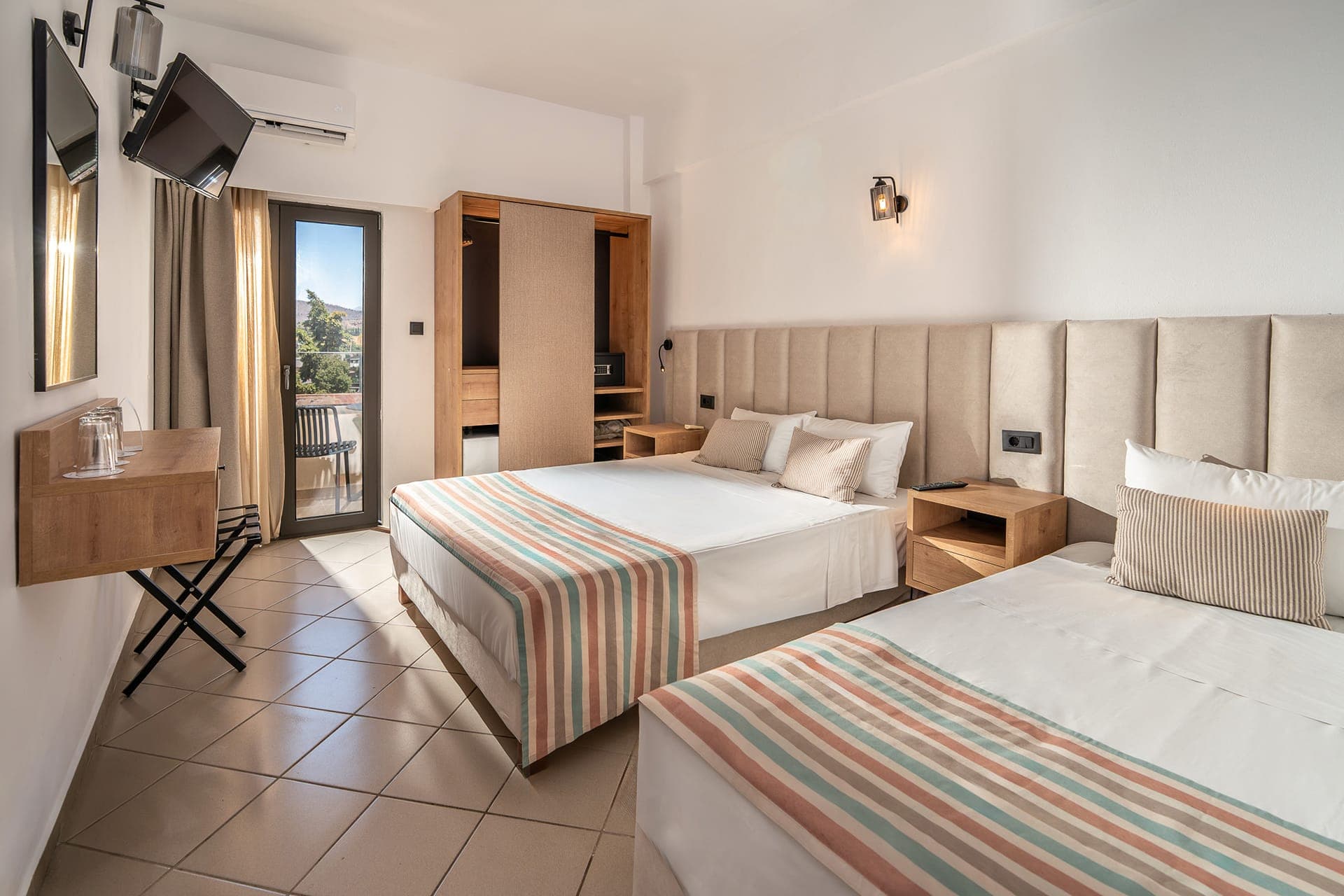 room-types-ERATOHOTEL-TRP-0.jpg