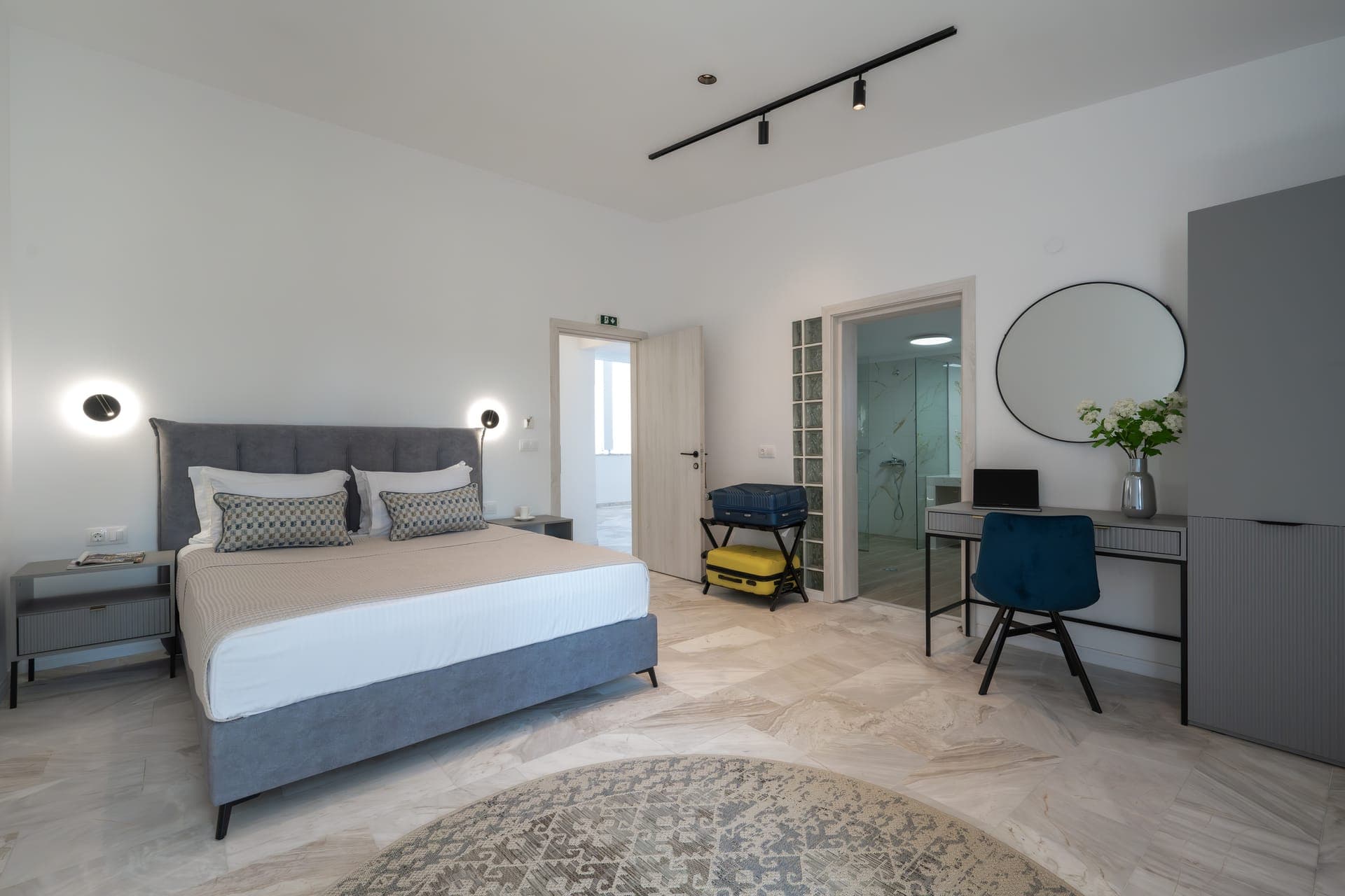 room-types-ERAVILLAGE-DELTRL-0.jpg