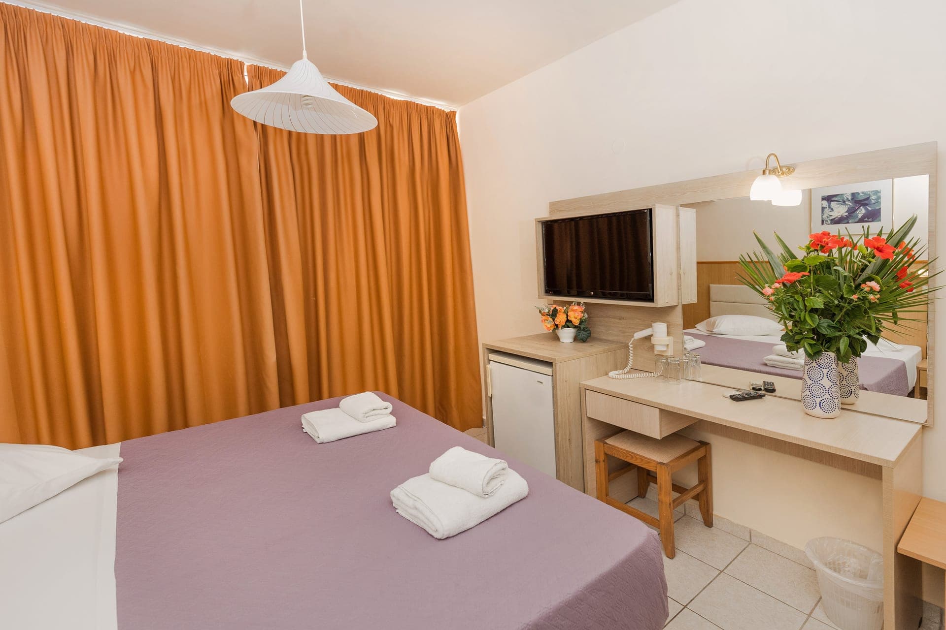 room-types-ERIBEACH-ECONOM-0.jpg