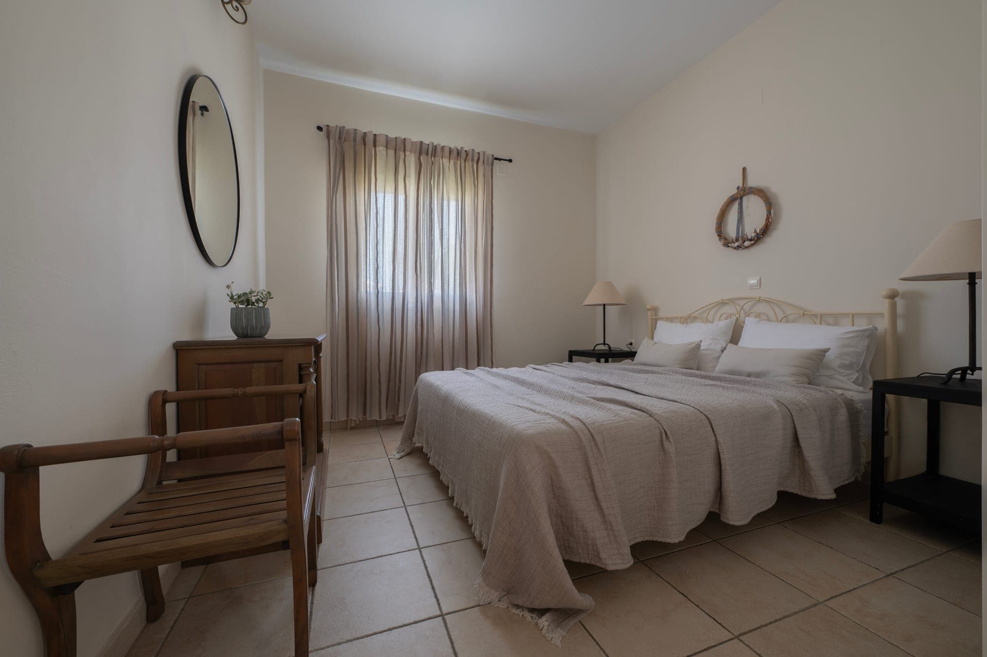 room-types-ERIETTA-FAM-0.jpg