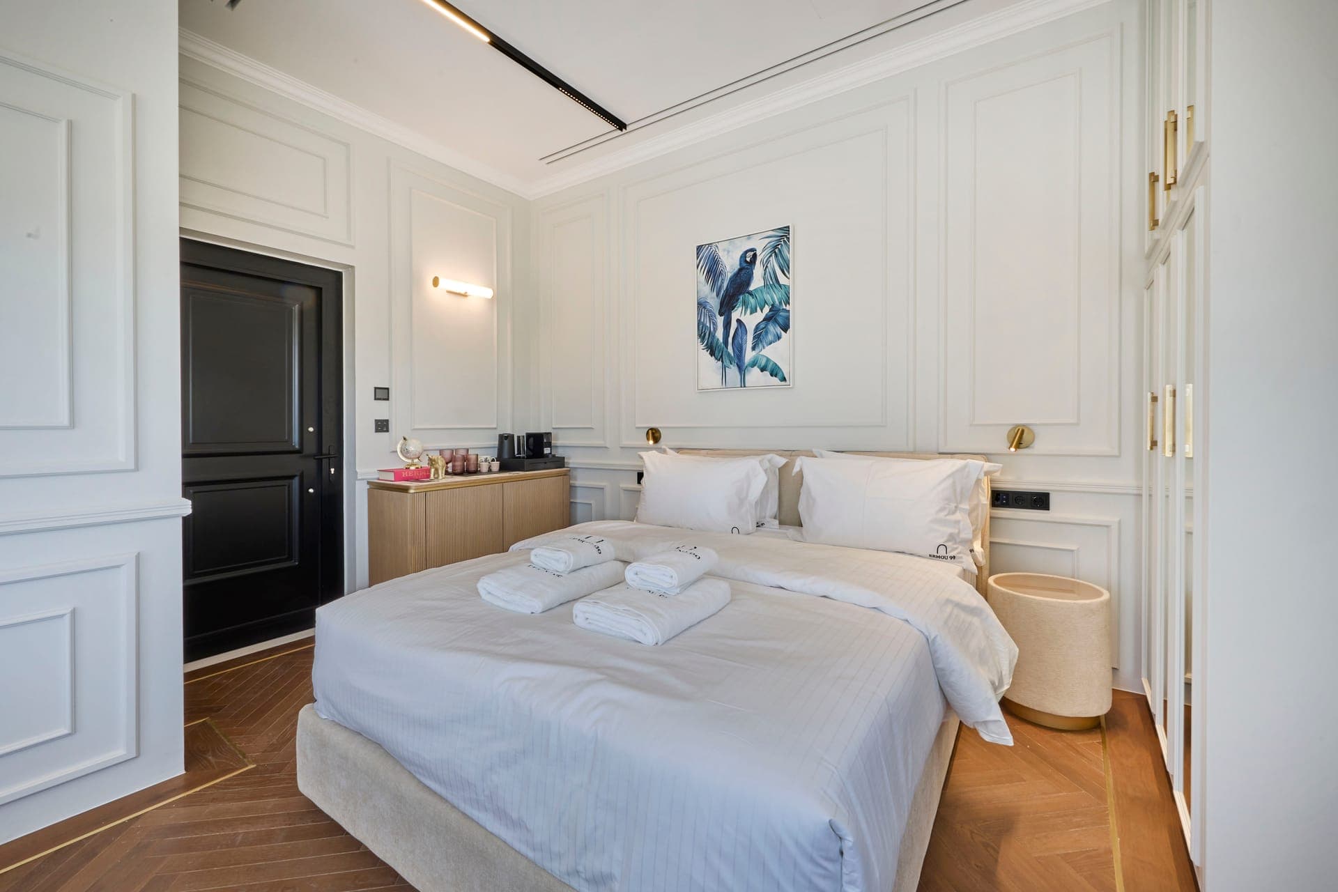 room-types-ERMOU99LXE-4-0.jpg