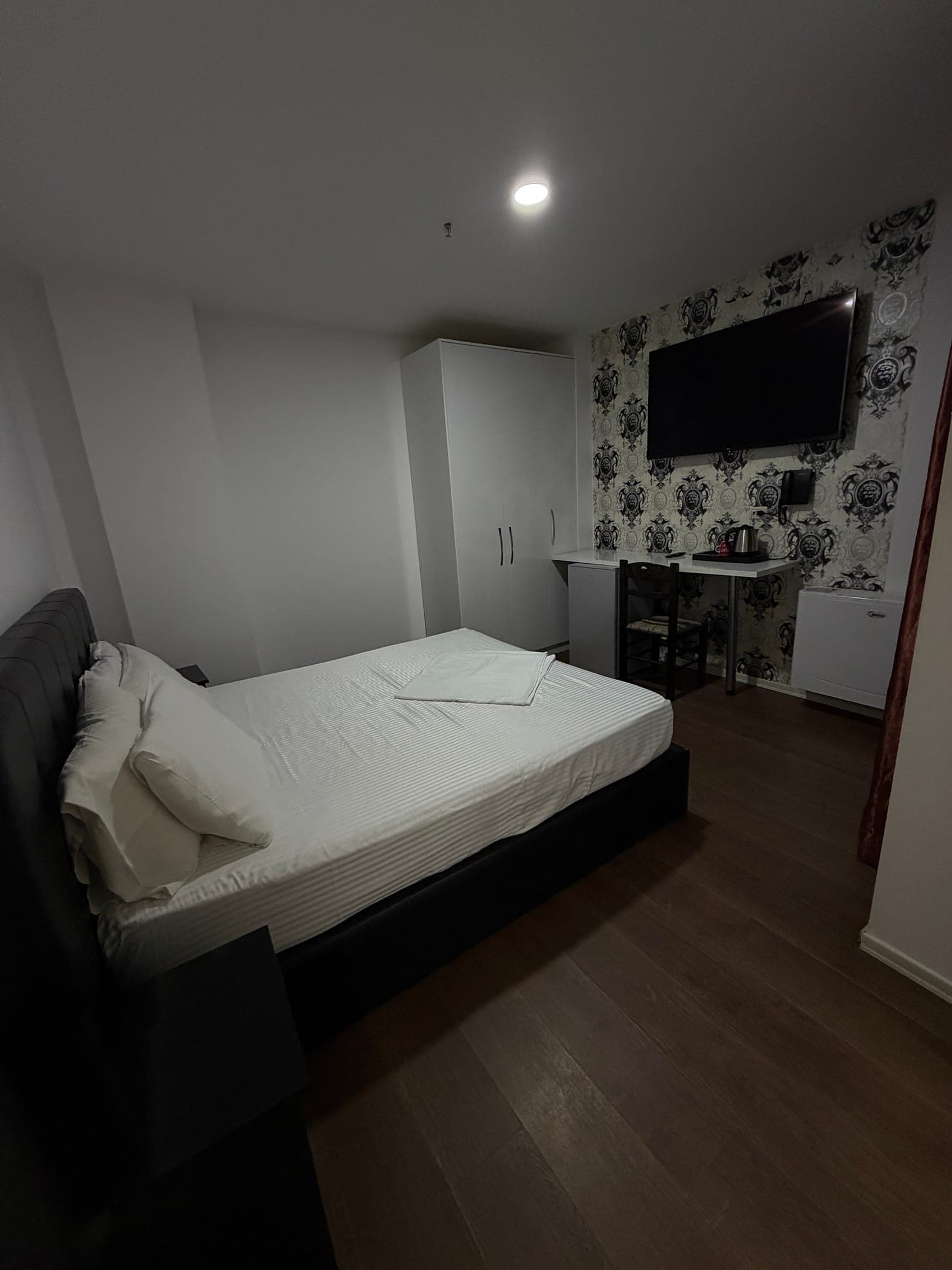 room-types-ESPANA-DBL-0.jpg