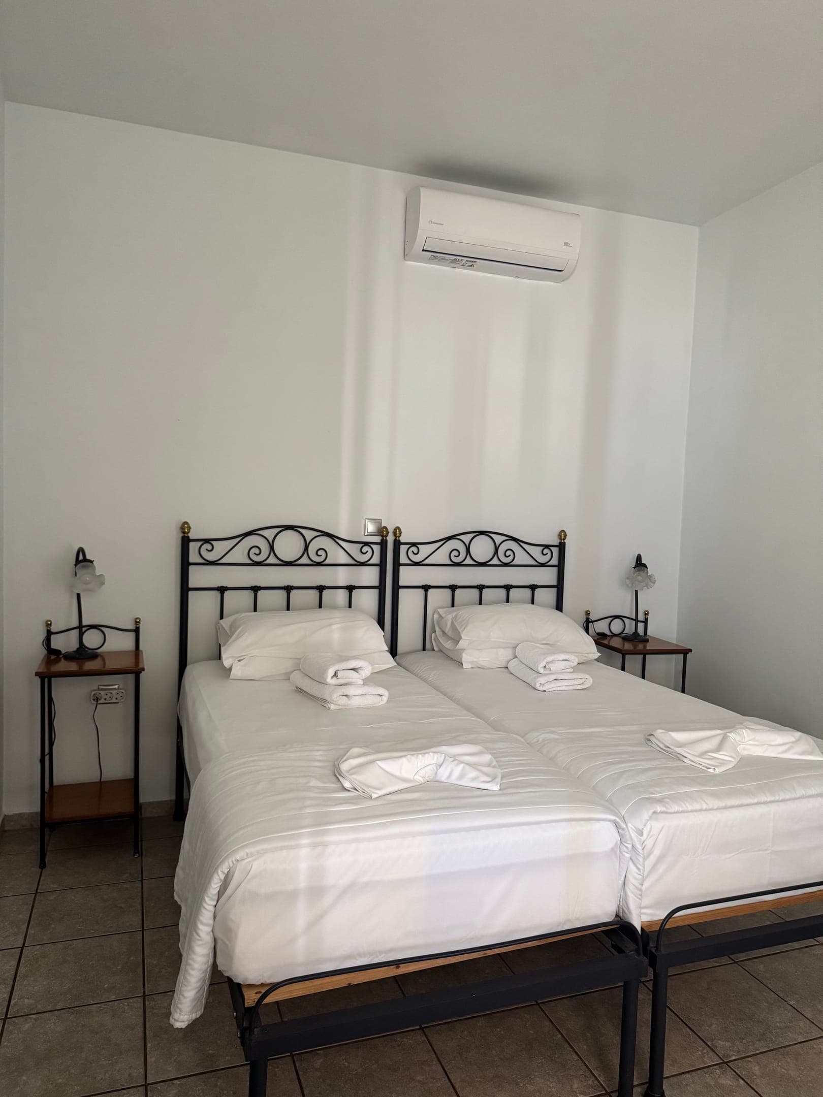 room-types-ESPERANCE2-ECTWIN-0.jpg