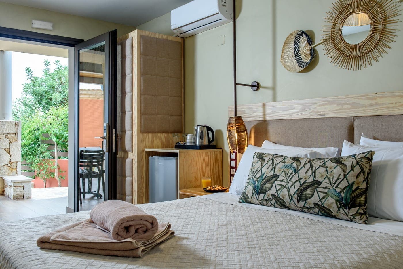 room-types-ESPERIDVIL-DBL-0.jpg
