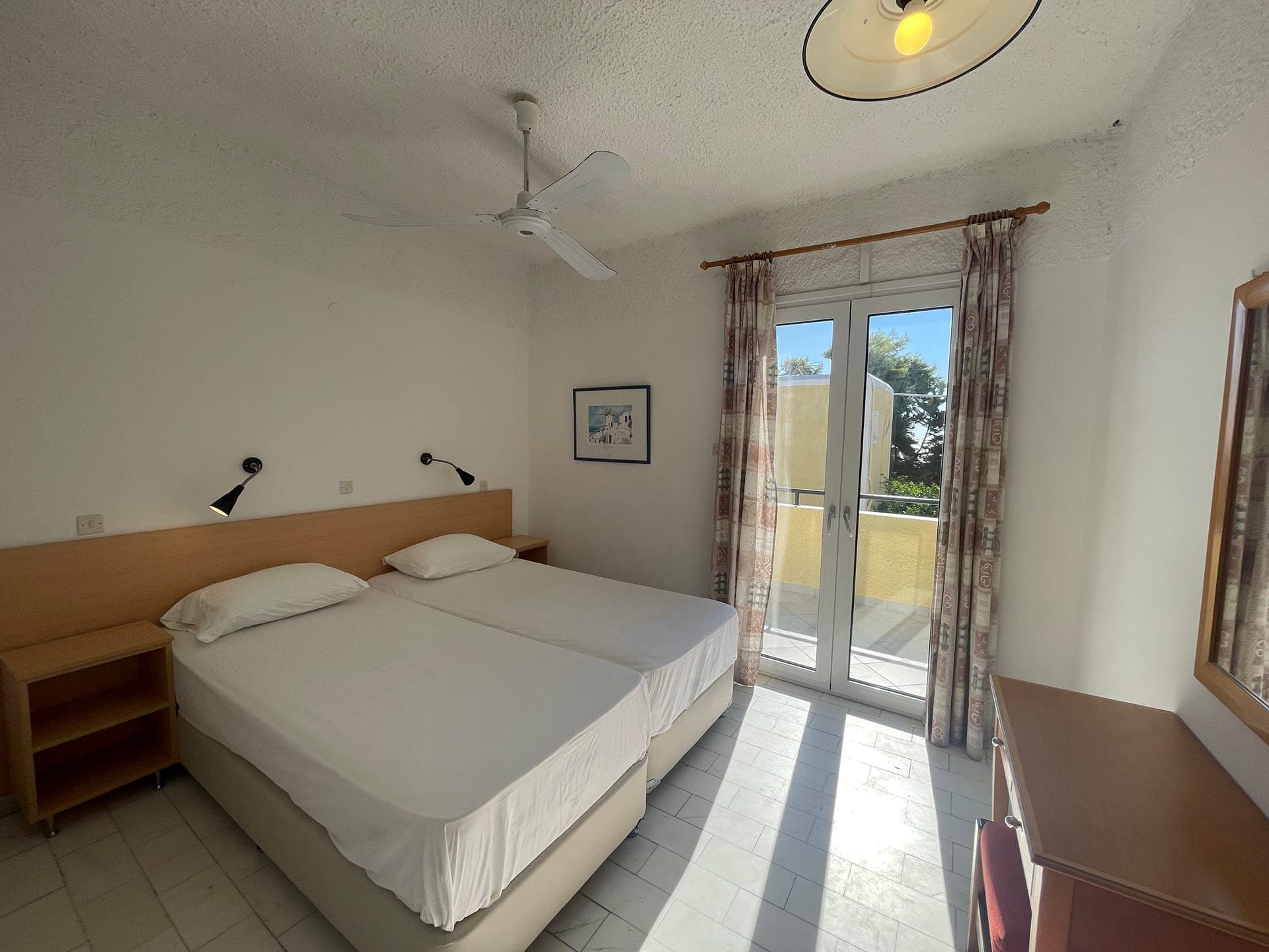 room-types-ESPERMAIS-4APRT-0.jpg