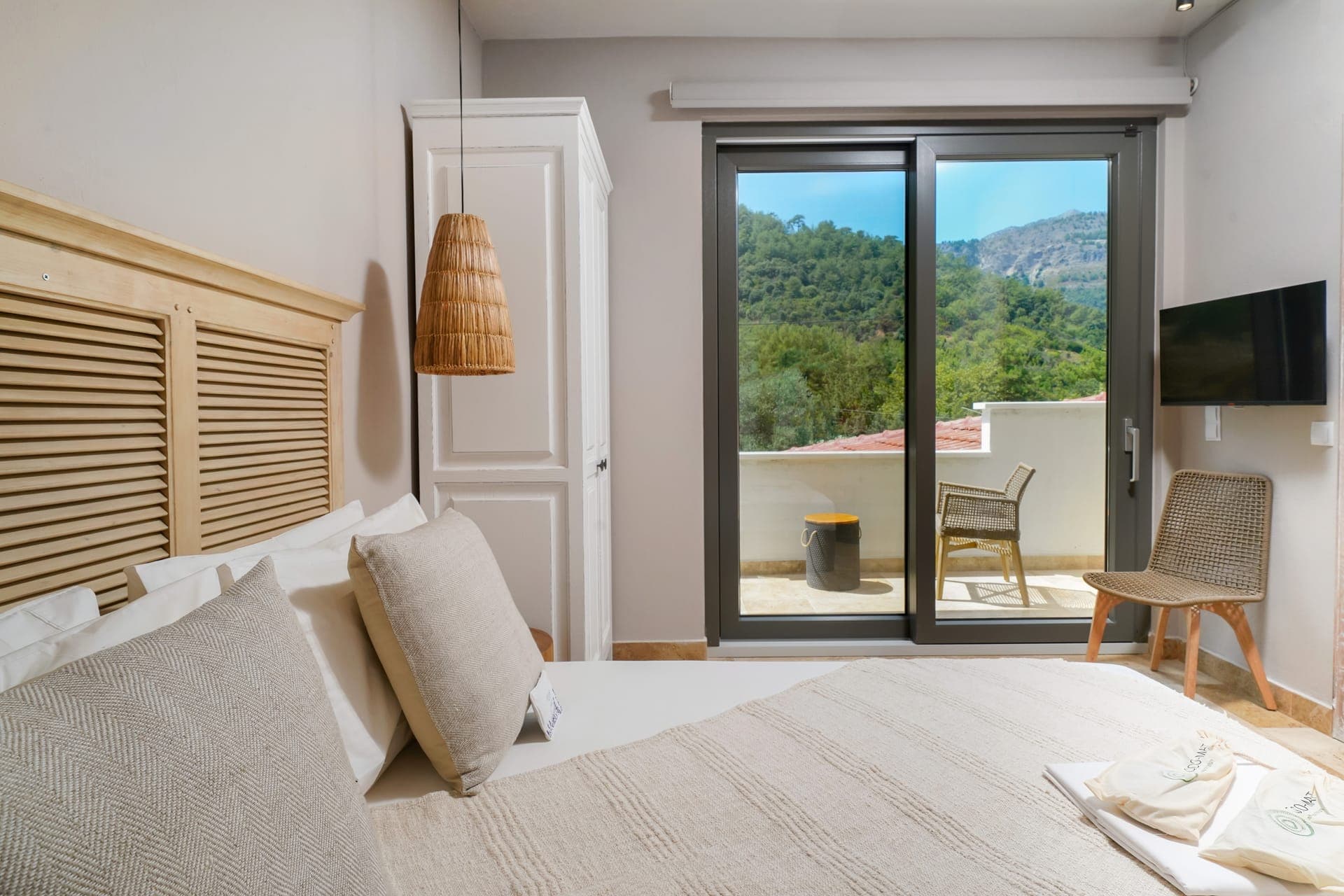 room-types-ESSENTLUX-PREDBL-0.jpg