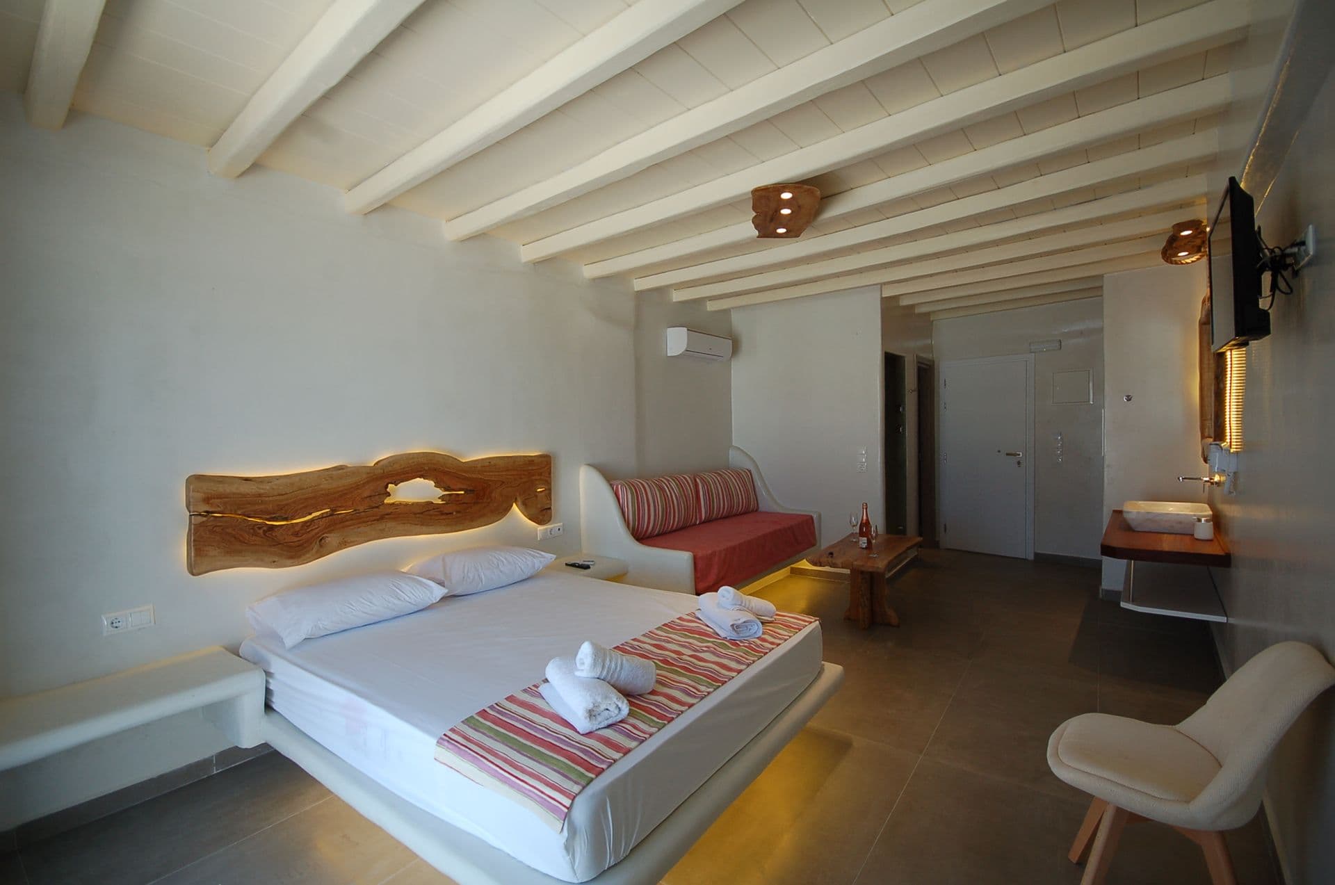 room-types-ETERNAL-DELSV-0.jpg