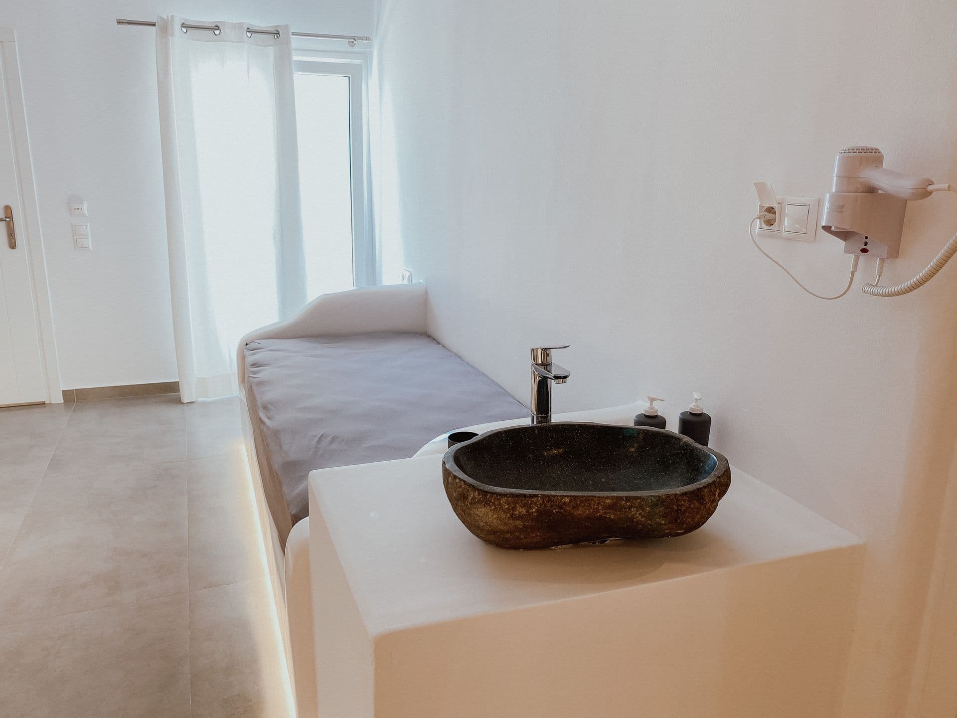 room-types-ETERNAL-FAMSV-0.jpg