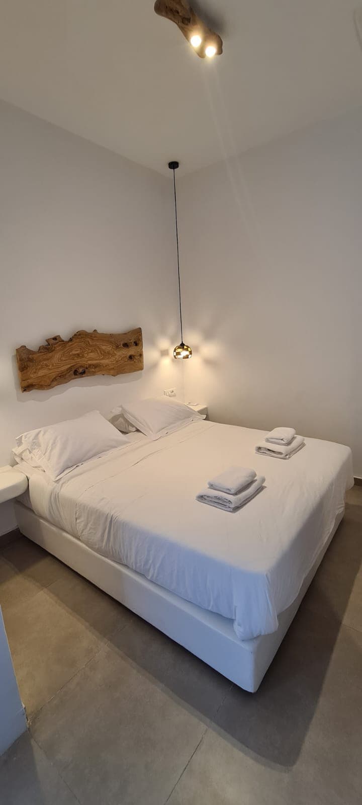 room-types-ETERNATOWN-ECONOM-0.jpg