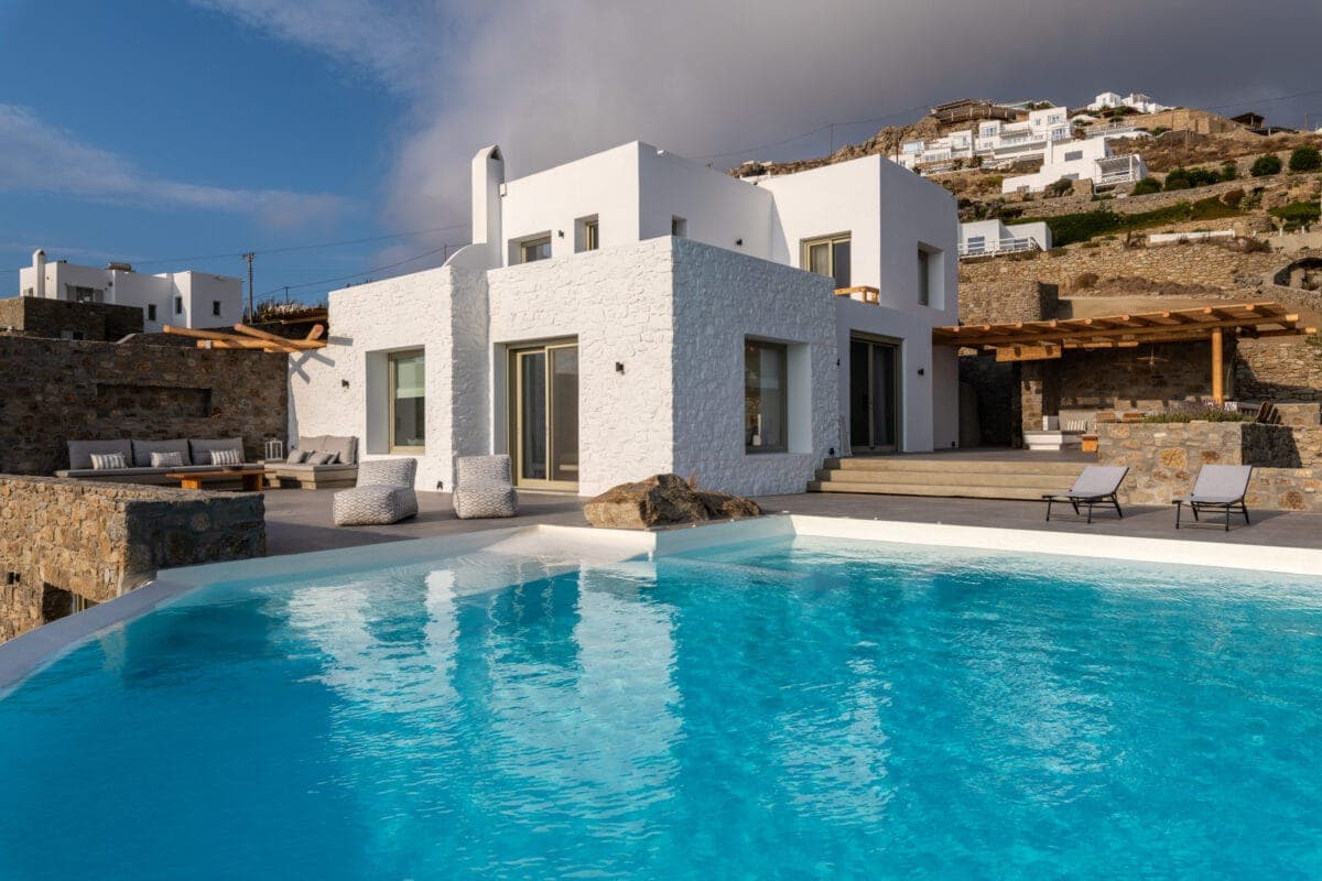 room-types-ETHOSGREEK-HOLLY-0.jpg