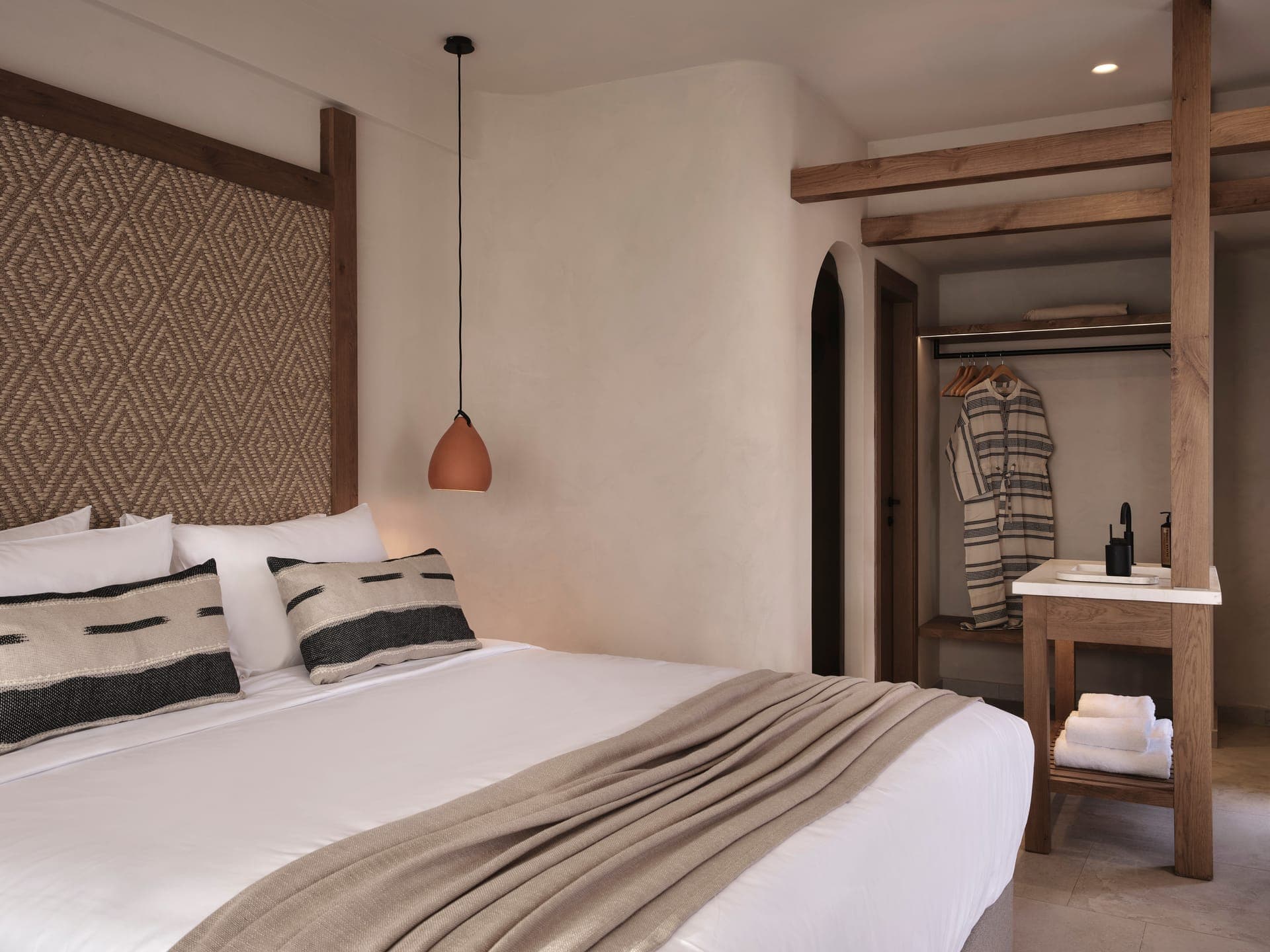 room-types-EUROPABCH-CRJ-0.jpg