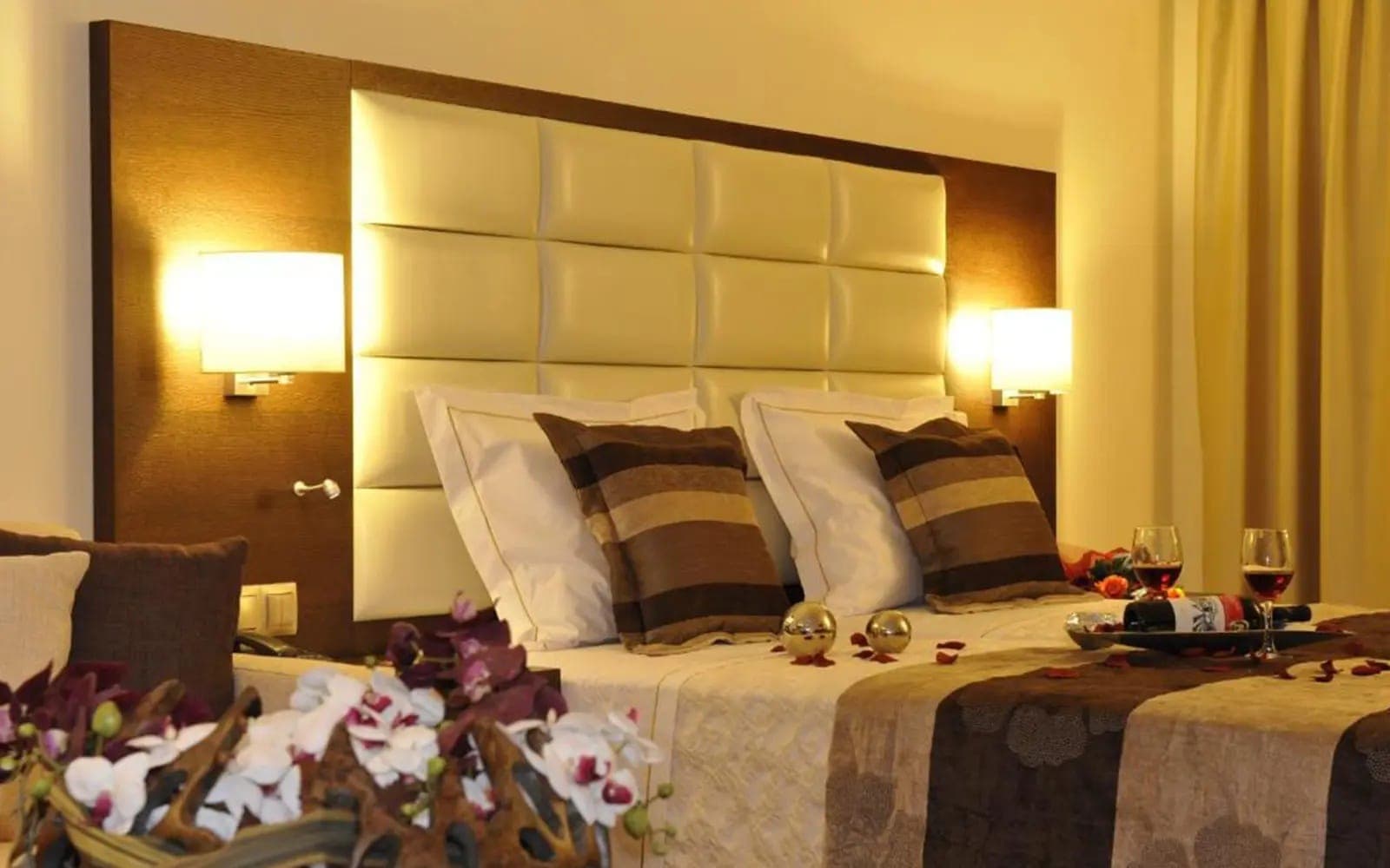 room-types-EUROPAKAST-TWIN-0.jpg