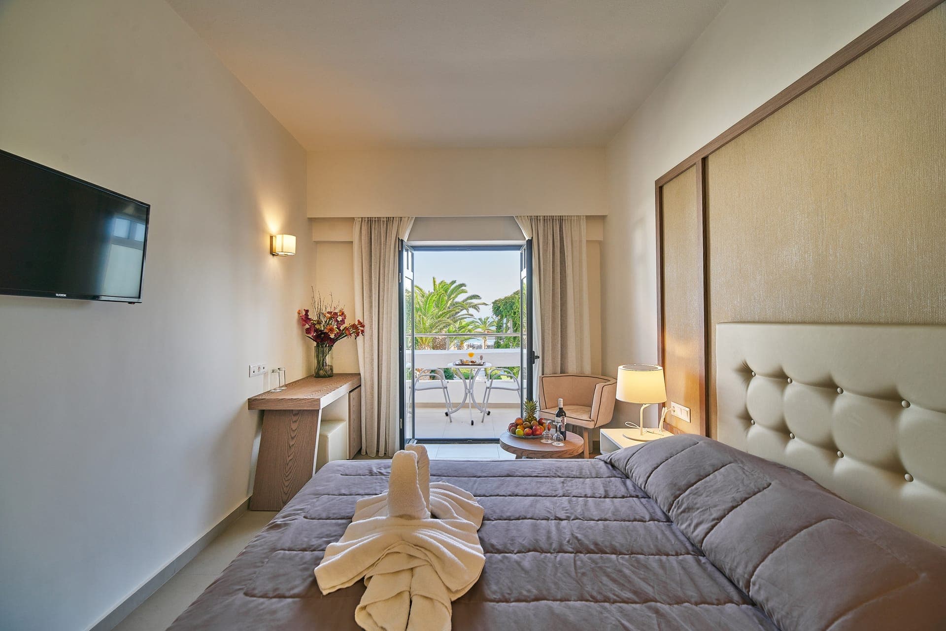 room-types-EVABAY-SRSV-0.jpg