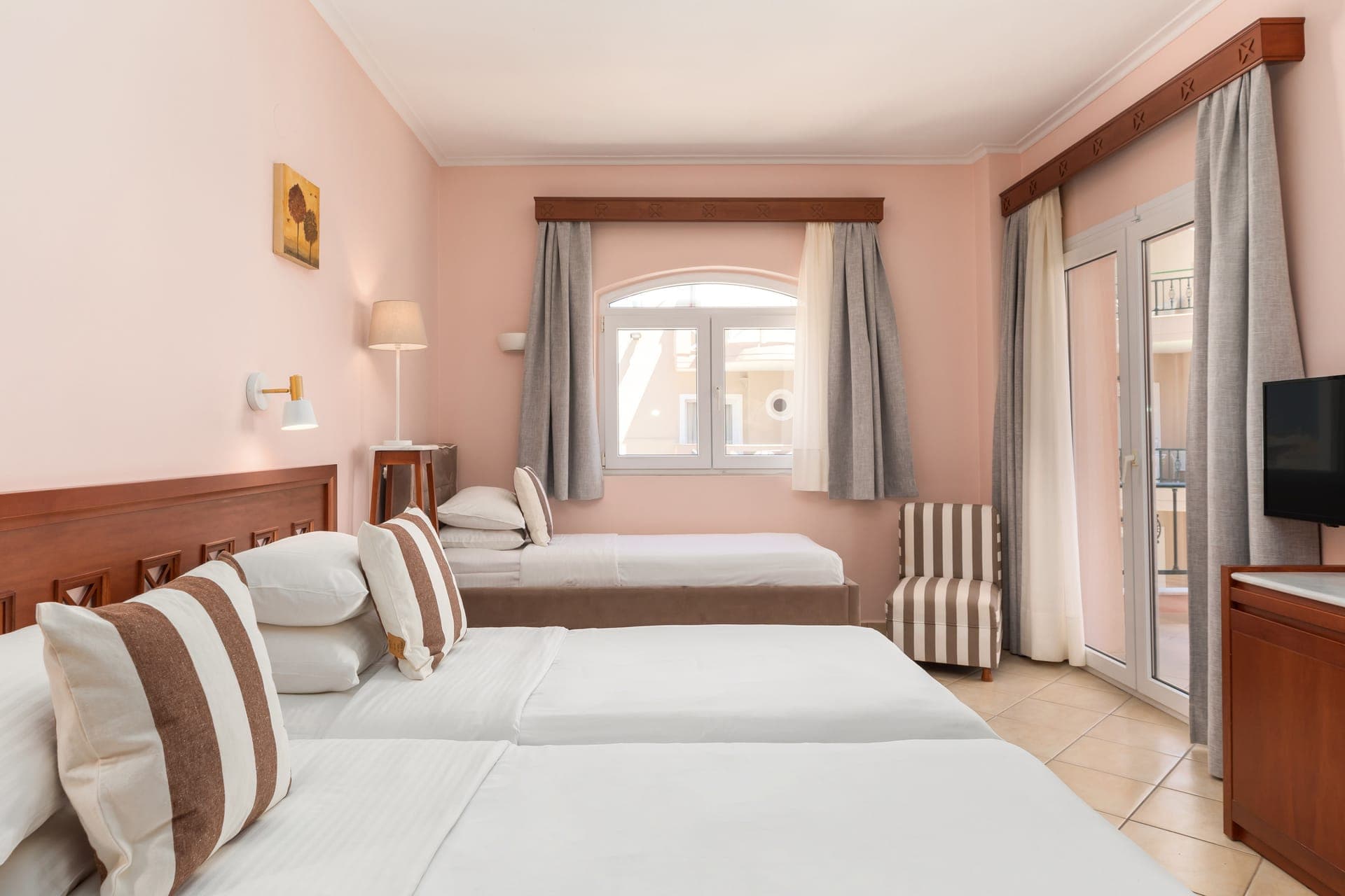room-types-EVDIONHTL-TRP-0.jpg
