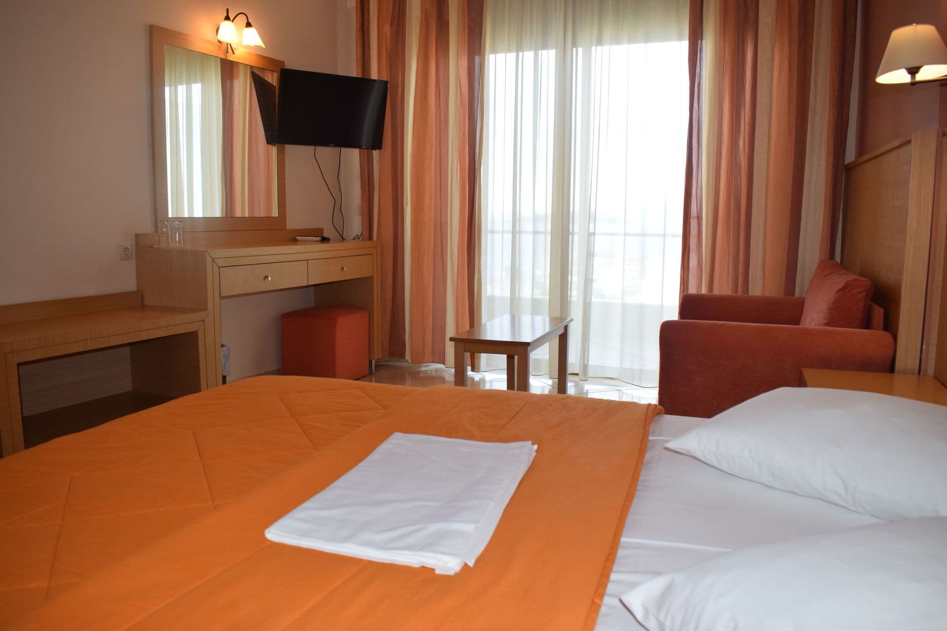 room-types-EVIAHOTEL-SUPDBL-0.jpg