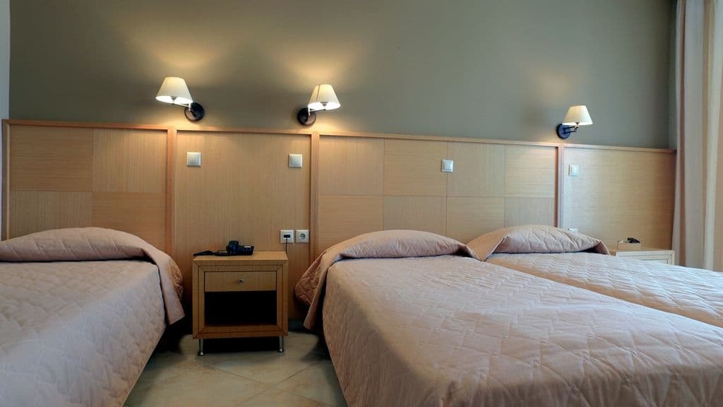 room-types-EVIAHOTEL-TRIPLE-0.jpg