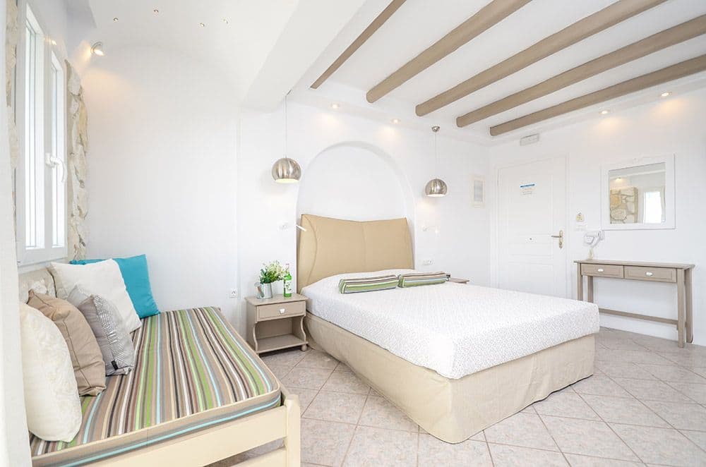 room-types-EVILIONN-SUITE-0.jpg