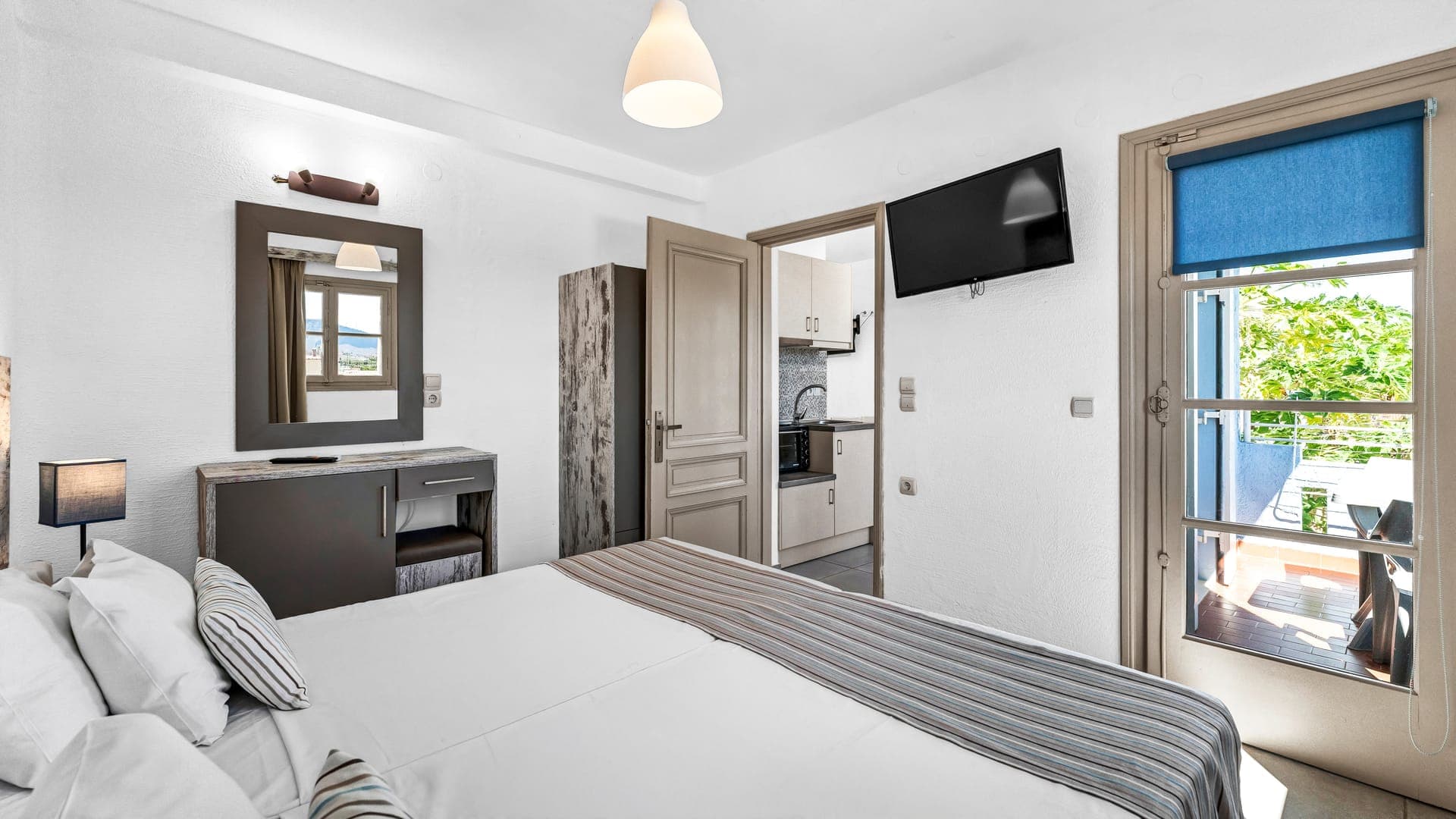 room-types-EVINA-SDBL-0.jpg