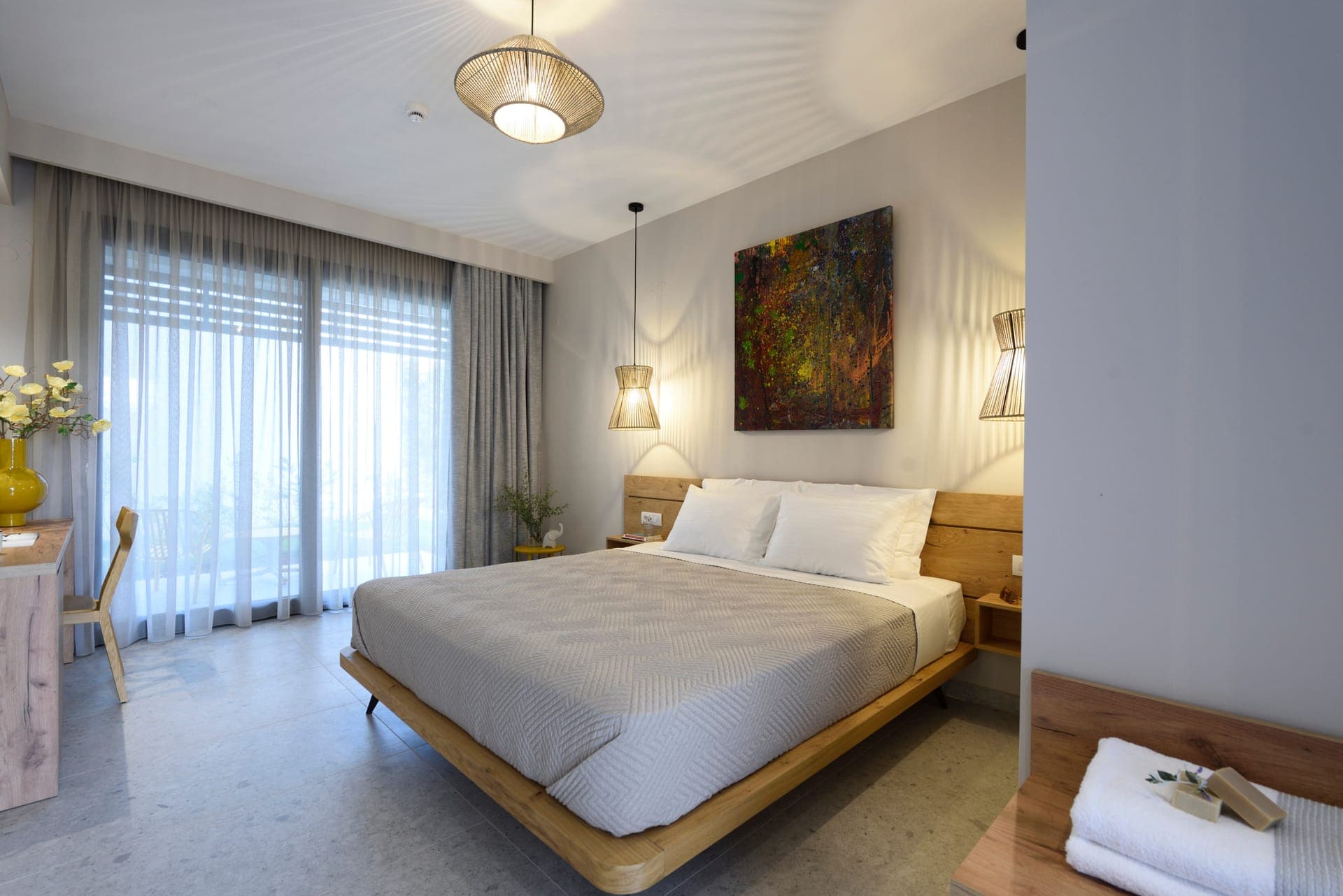 room-types-FALENALXR-DBL-0.jpg