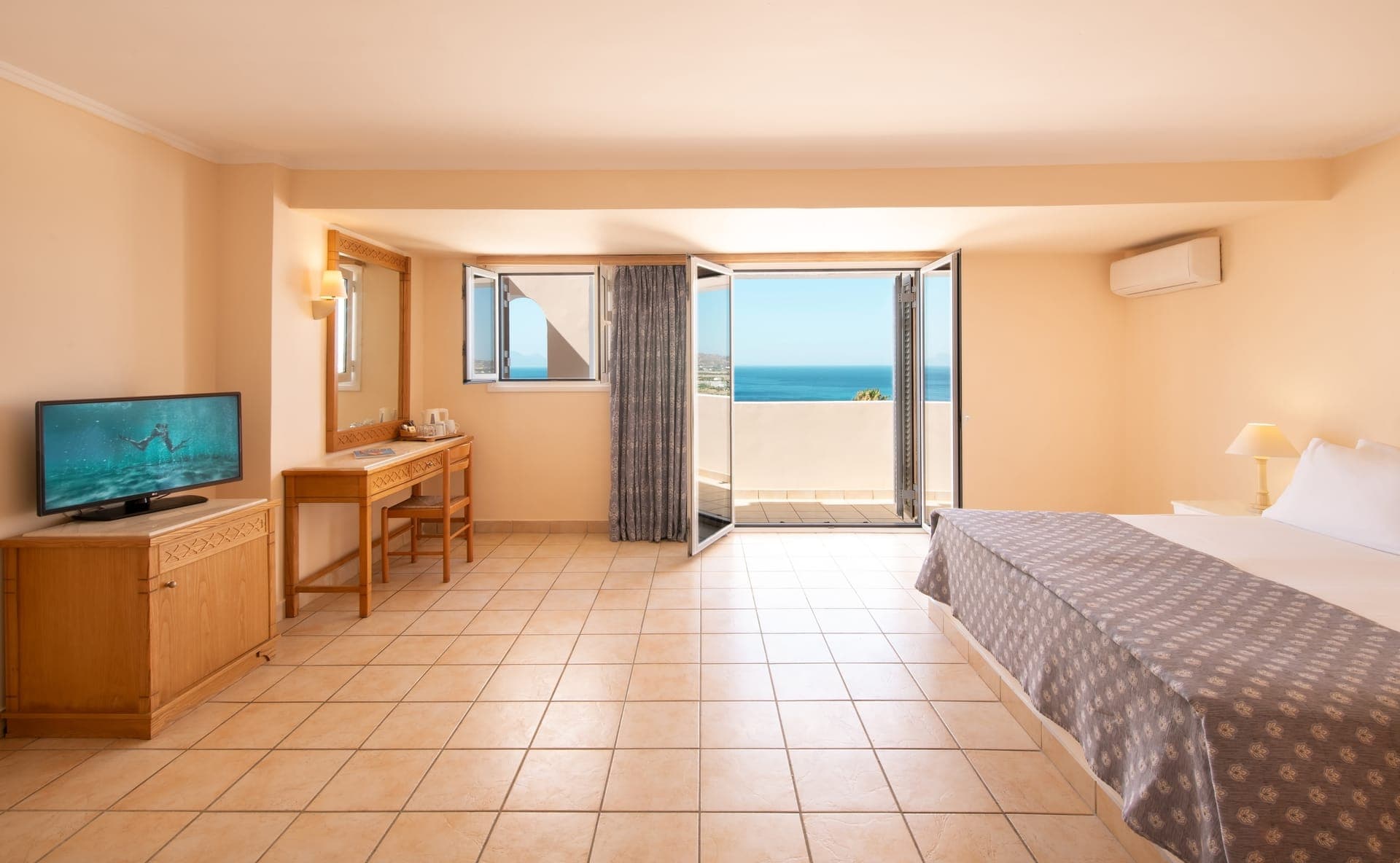 room-types-FAMVILLAGE-DBL-0.jpg