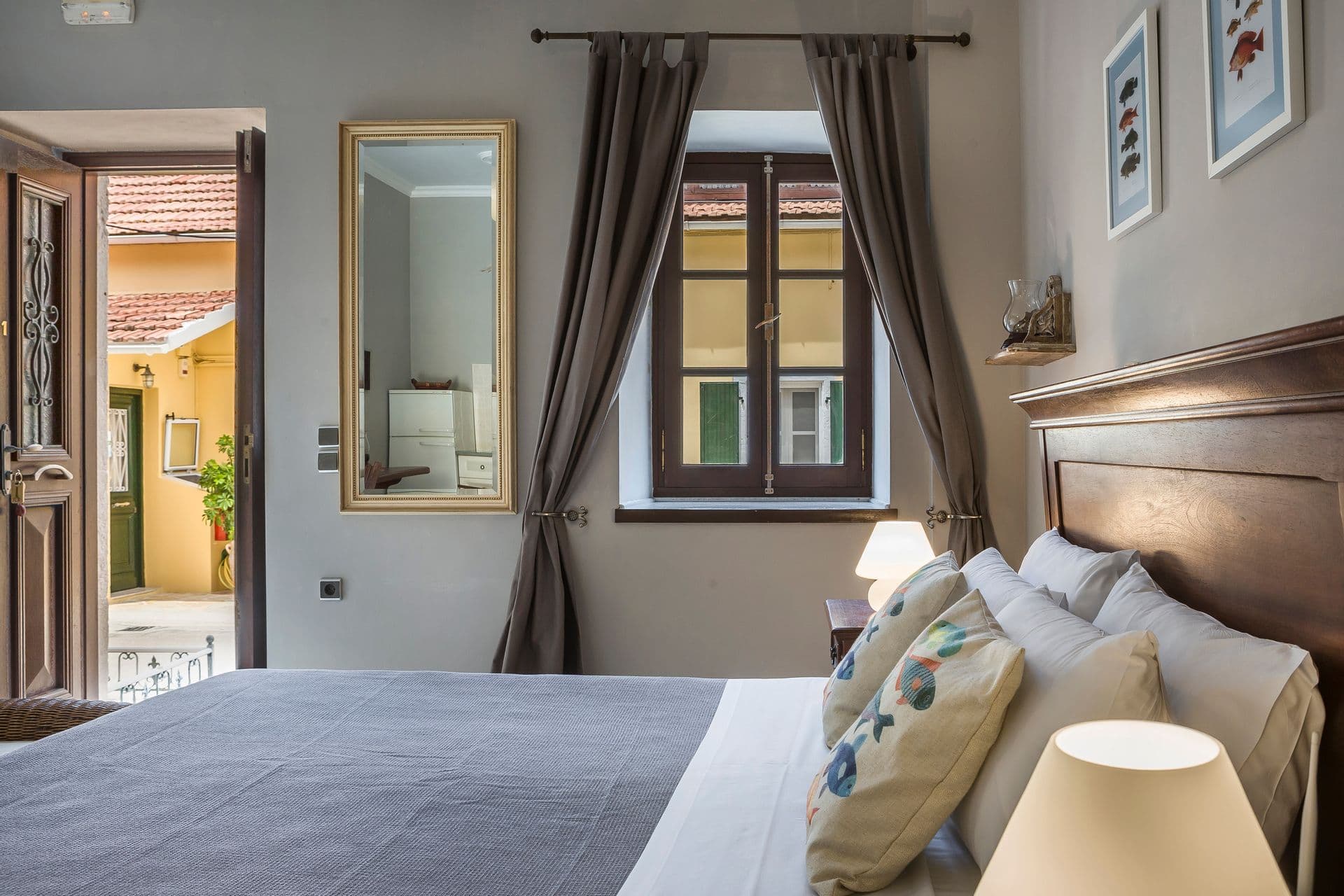 room-types-FAROSFISC-SUI1-0.jpg