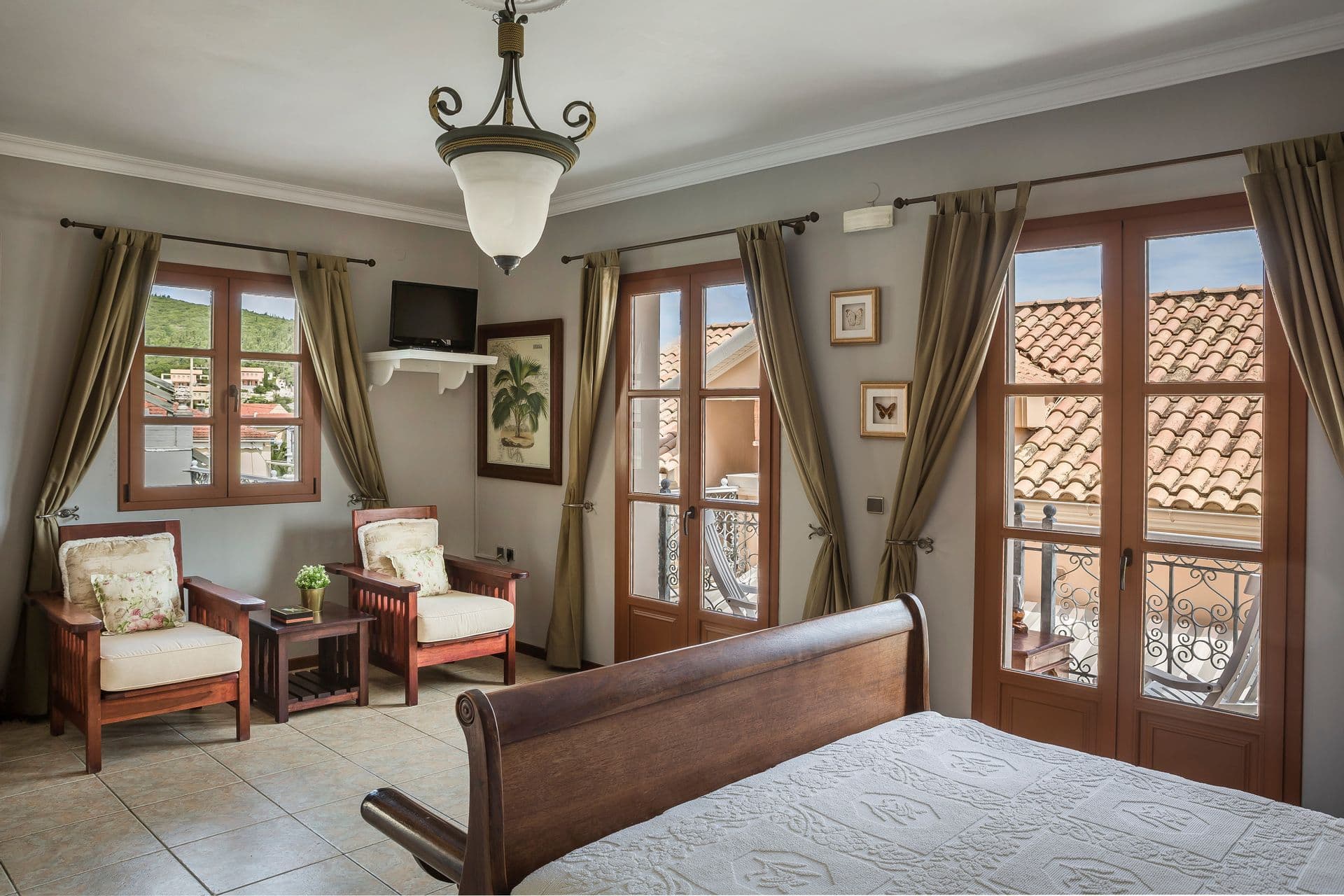 room-types-FAROSFISC-SUI5-0.jpg