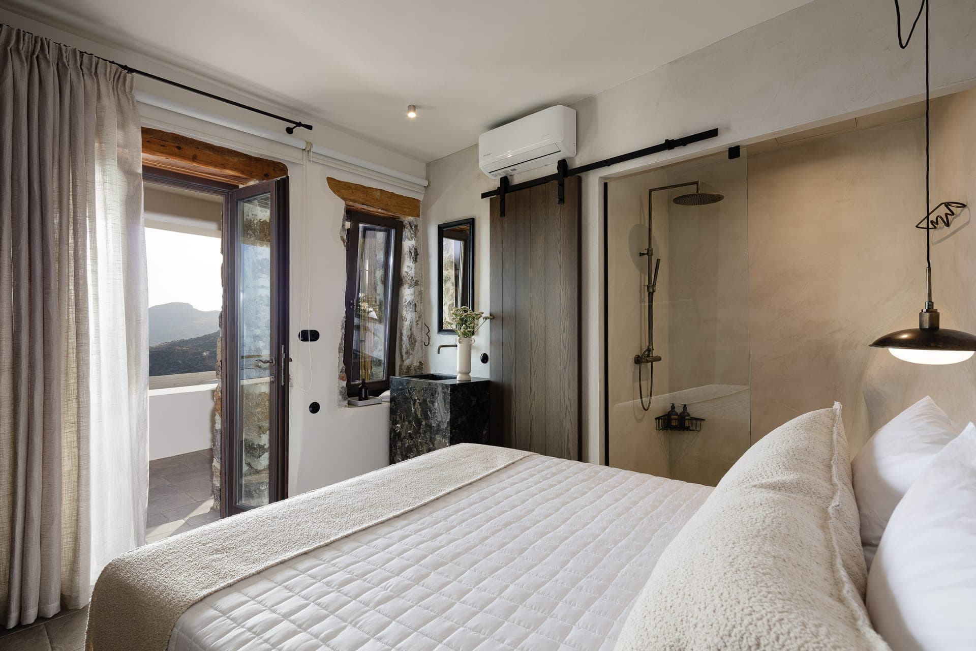 room-types-FEDRASUITE-STRO-0.jpg