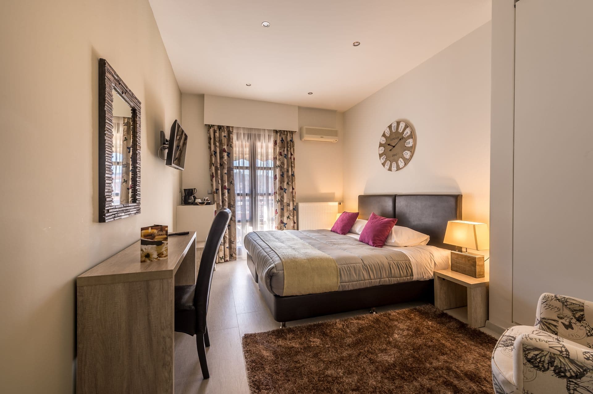 room-types-FILOXENIA-Butfly-0.jpg