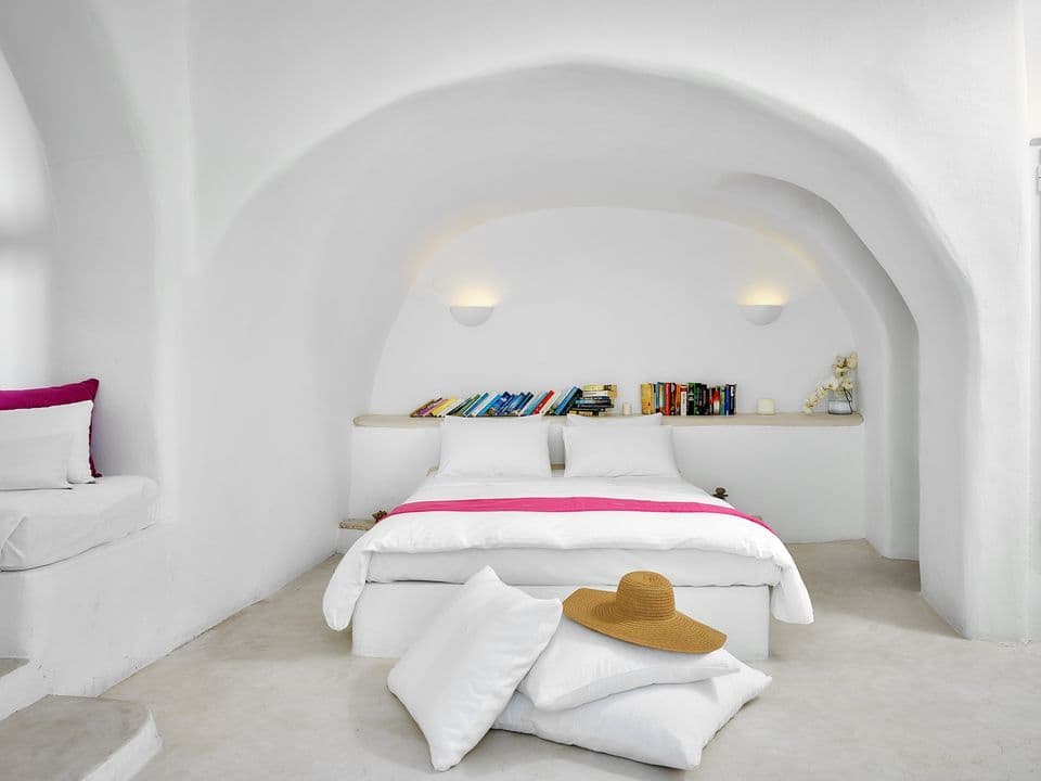 room-types-FINIKIA-STU-0.jpg