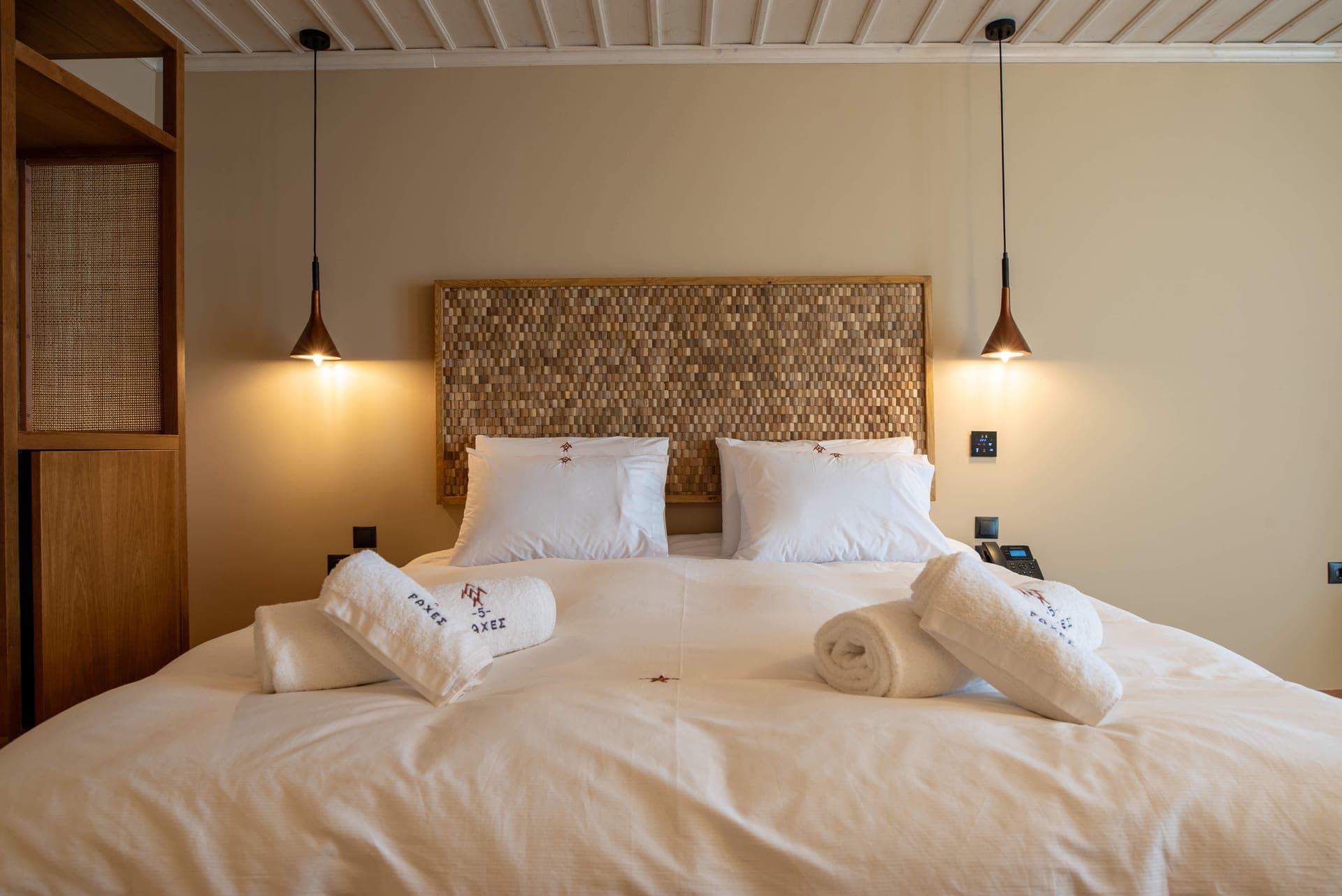 room-types-FIVERACHES-S-0.jpg