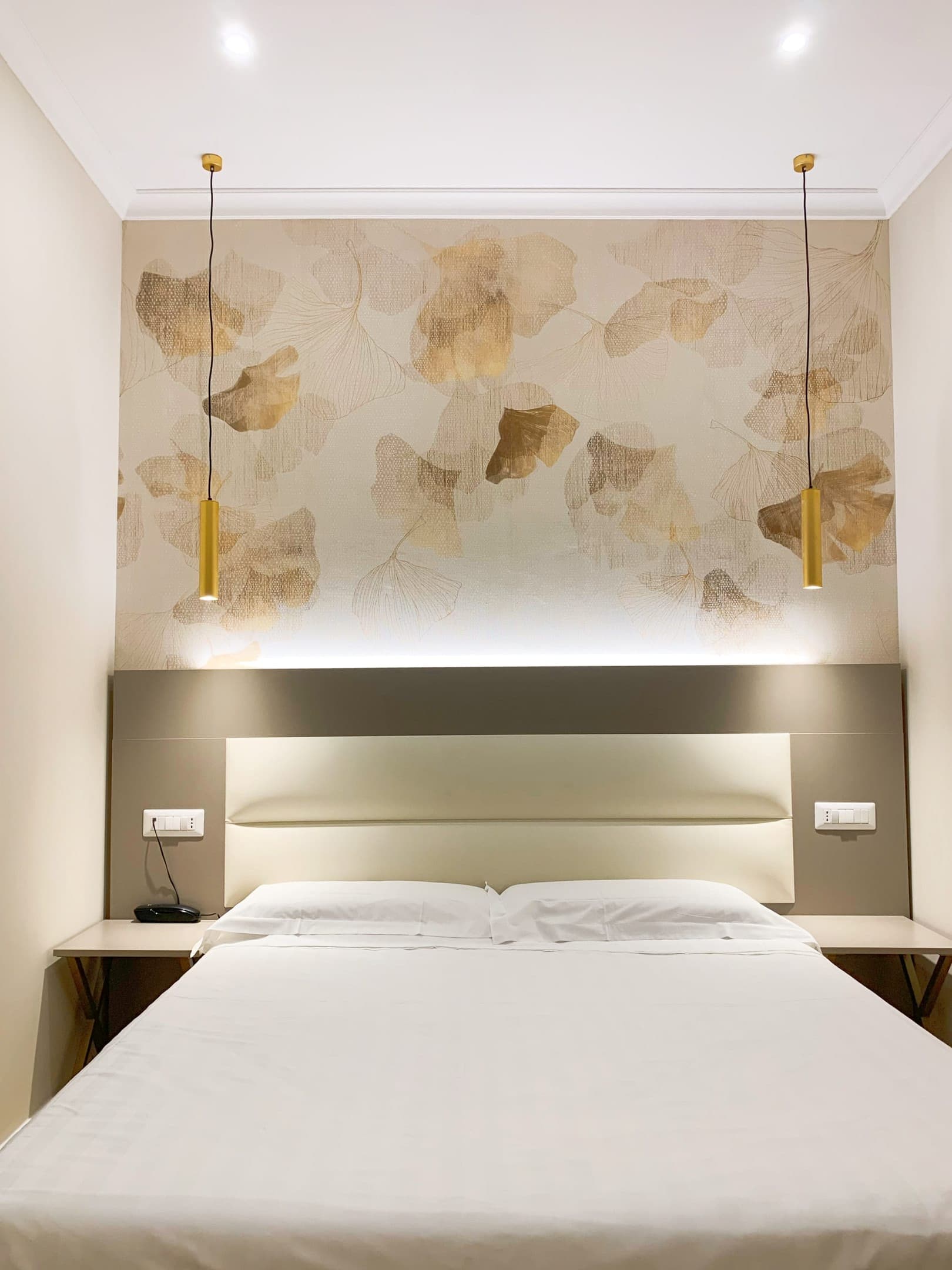 room-types-FLOWER-SUPDBL-0.jpg