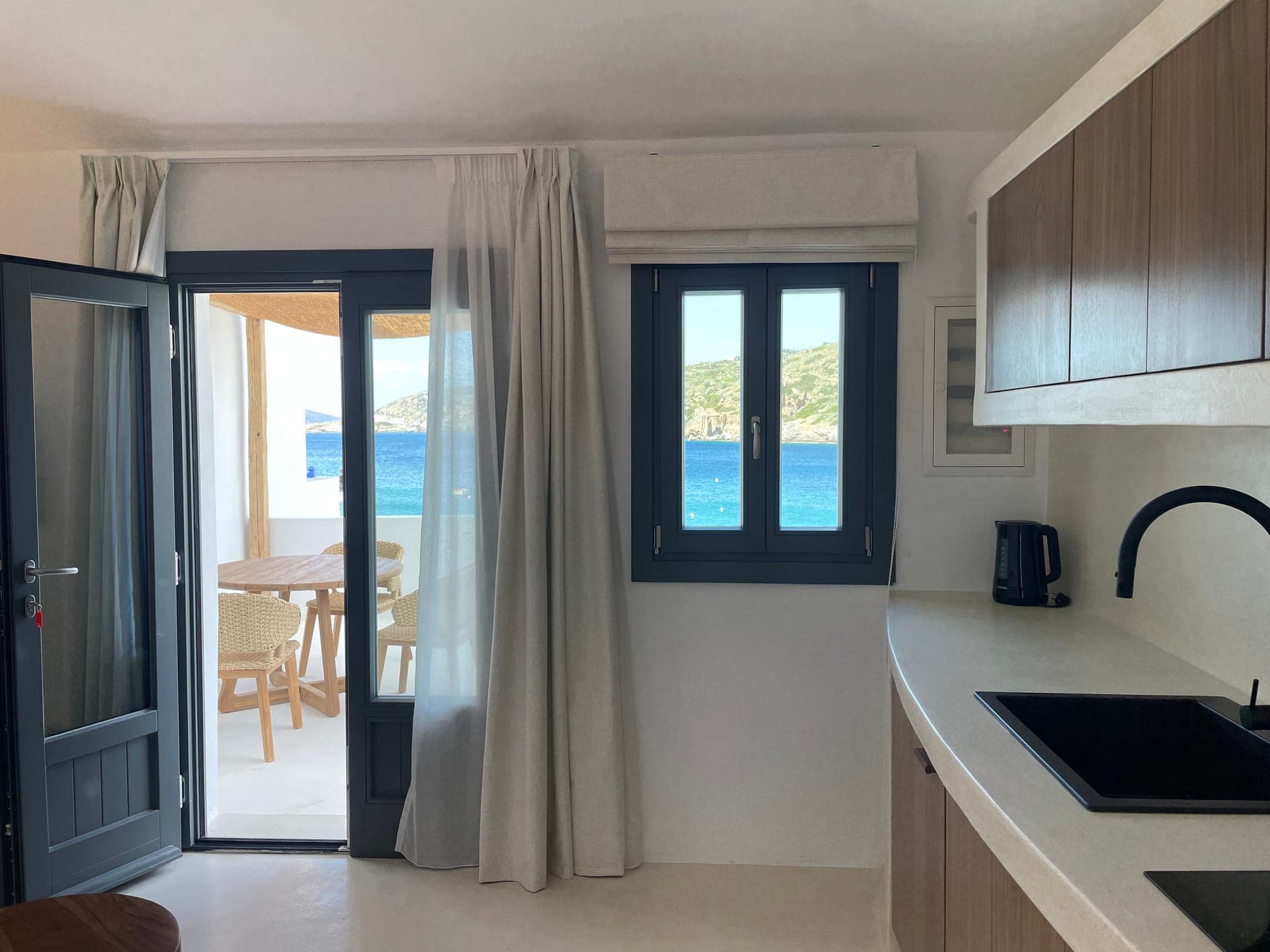 room-types-FOSSIFNOS-FAROS2-0.jpg