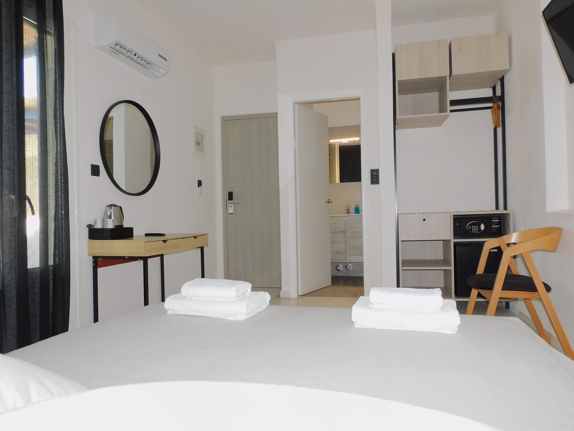 room-types-FOTILIAHTL-BDGROO-0.jpg