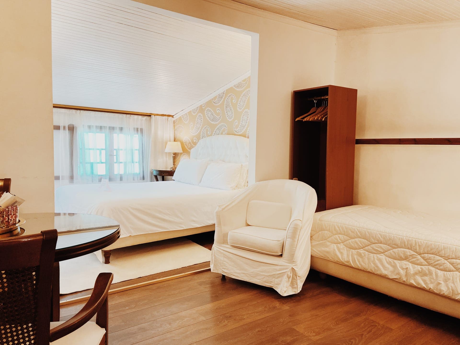 room-types-FOURSEASON-TRPL-0.jpg