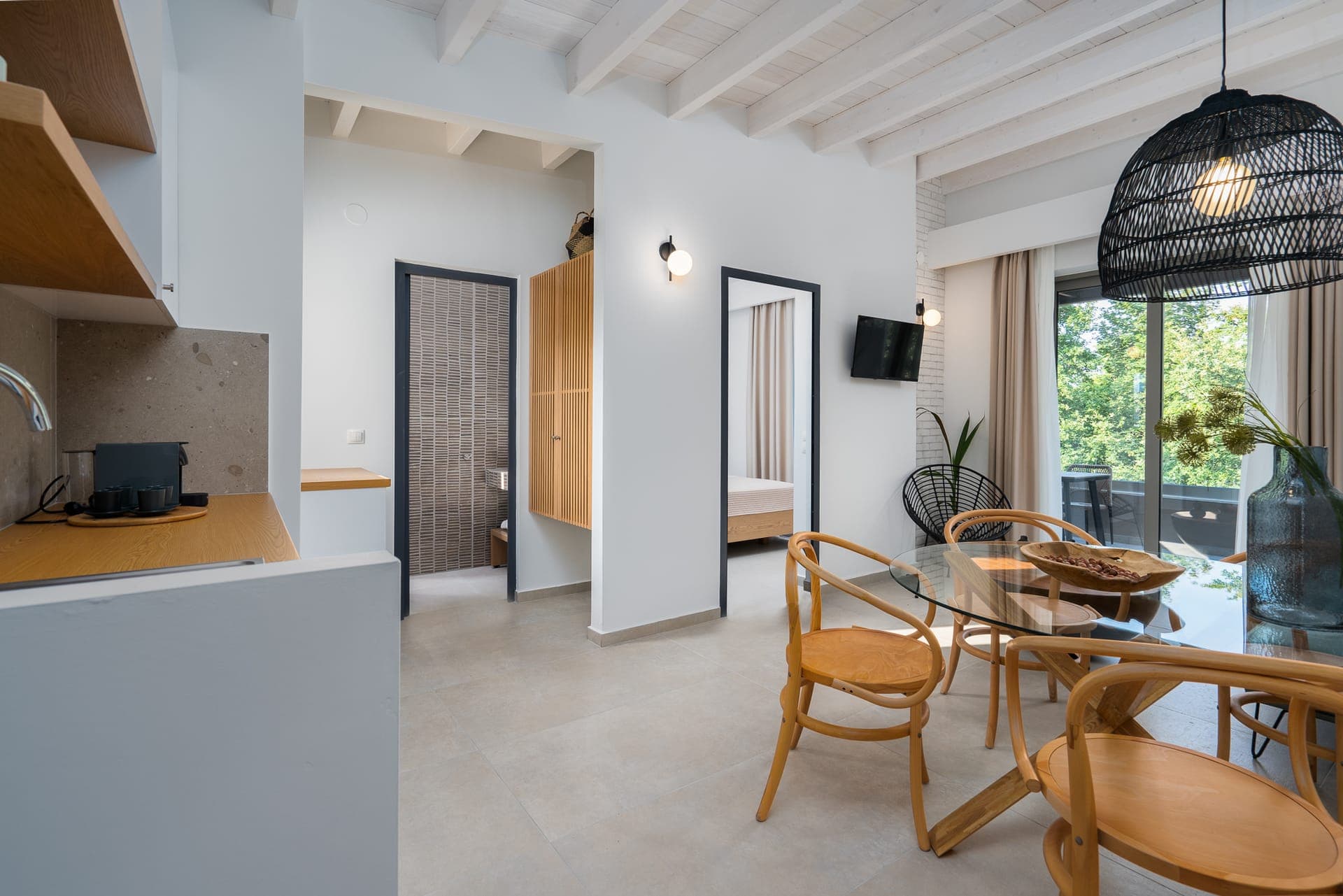 room-types-FUNTUKI-SUITE-0.jpg