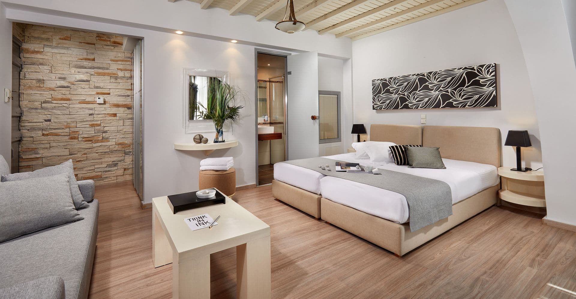 room-types-GALAXYNAX-QUADPO-0.jpg