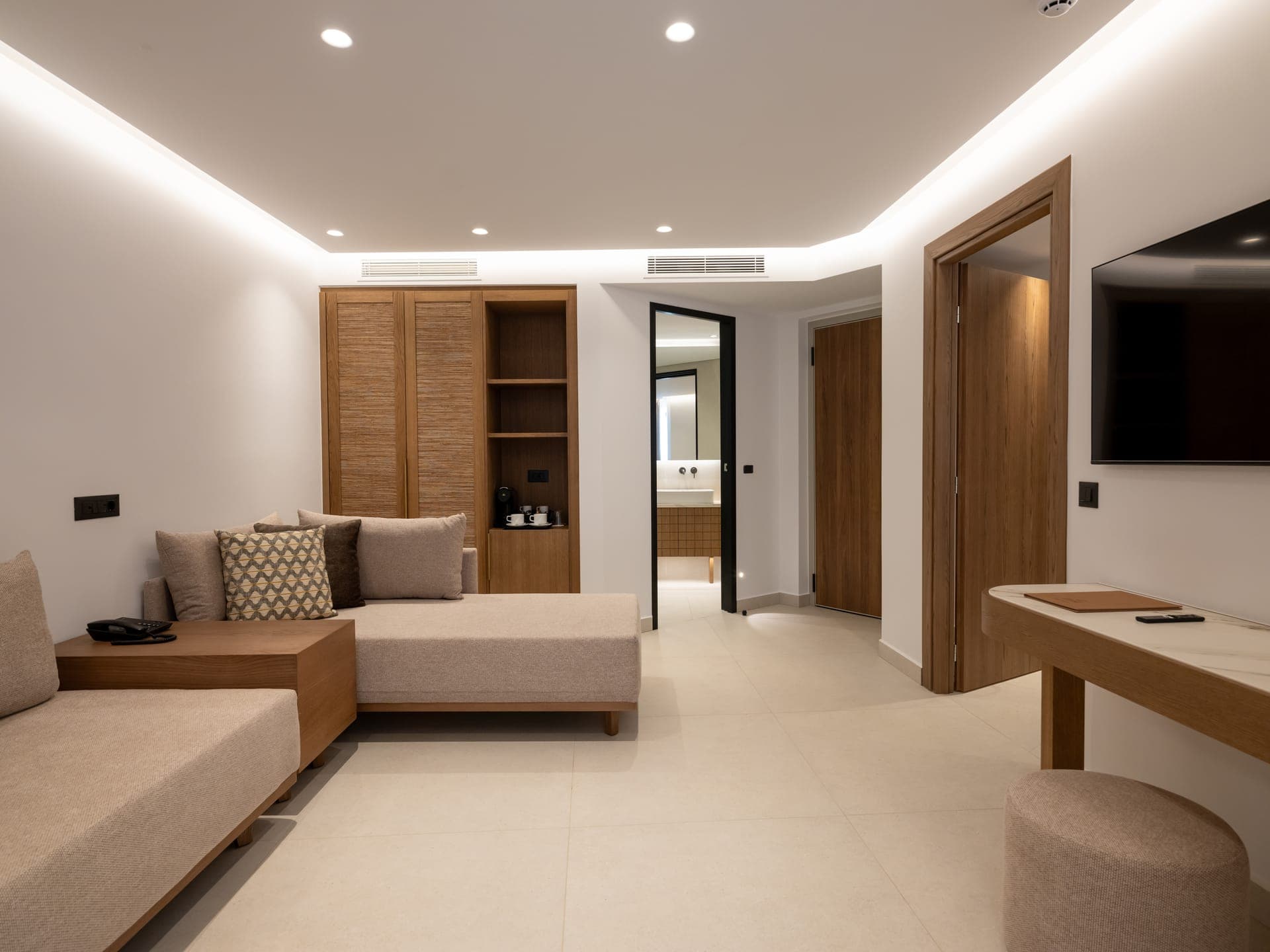 room-types-GALAXYV-SUITE-0.jpg