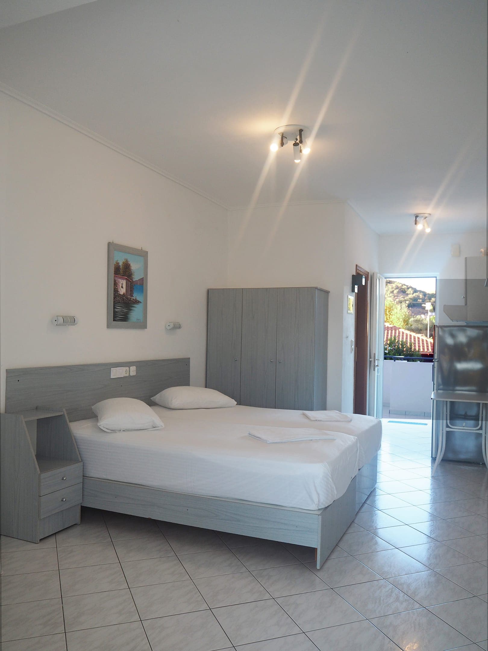 room-types-GALAZIAAKT-DBLS-0.jpg