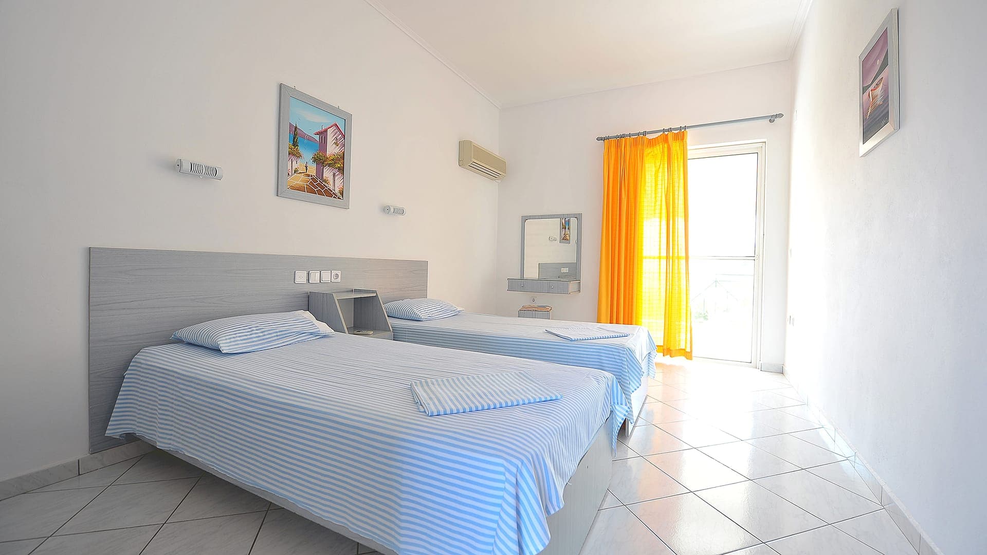 room-types-GALAZIAAKT-DLXS-0.jpg