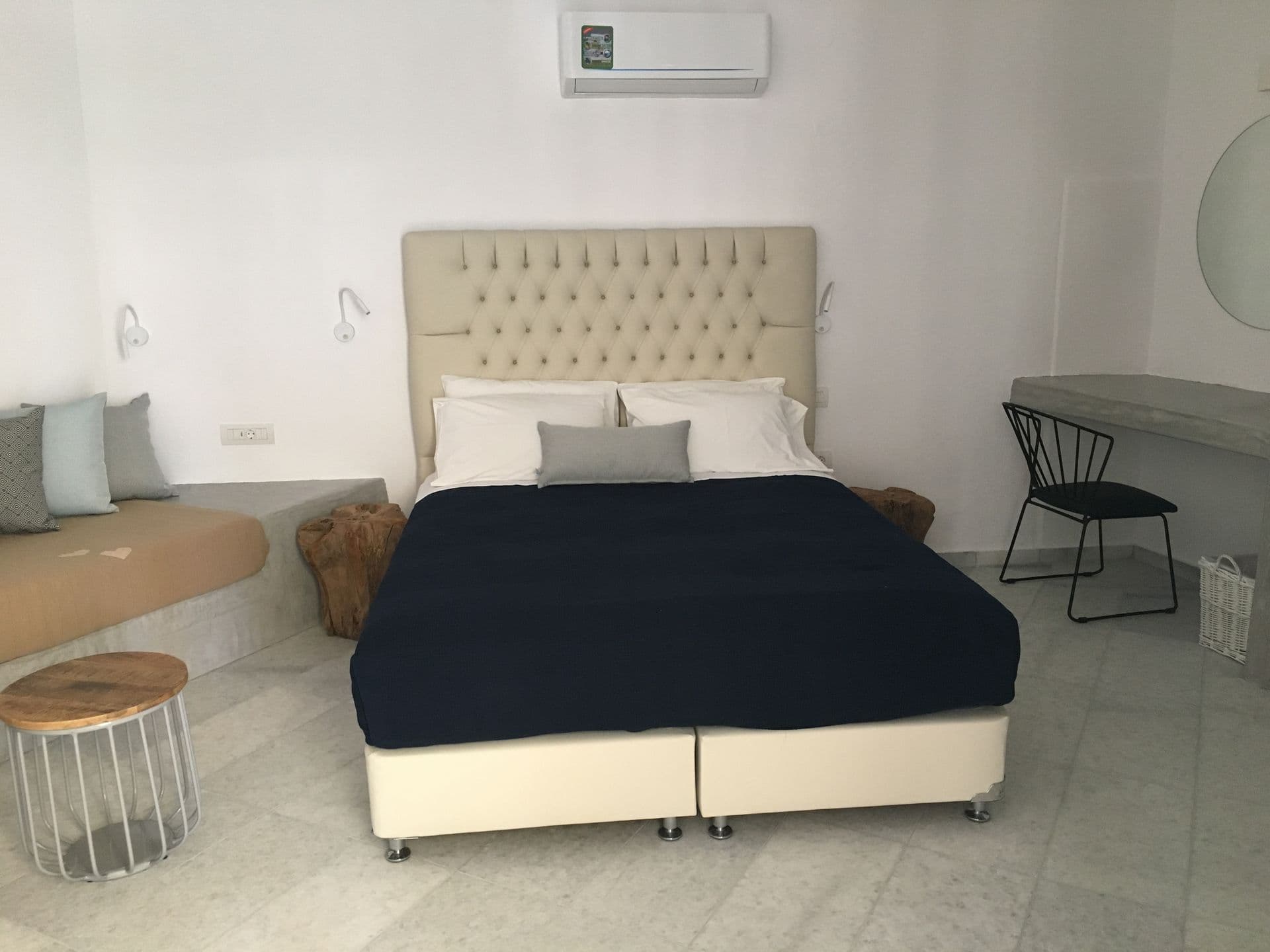 room-types-GALINOS-SUITE2-0.jpg
