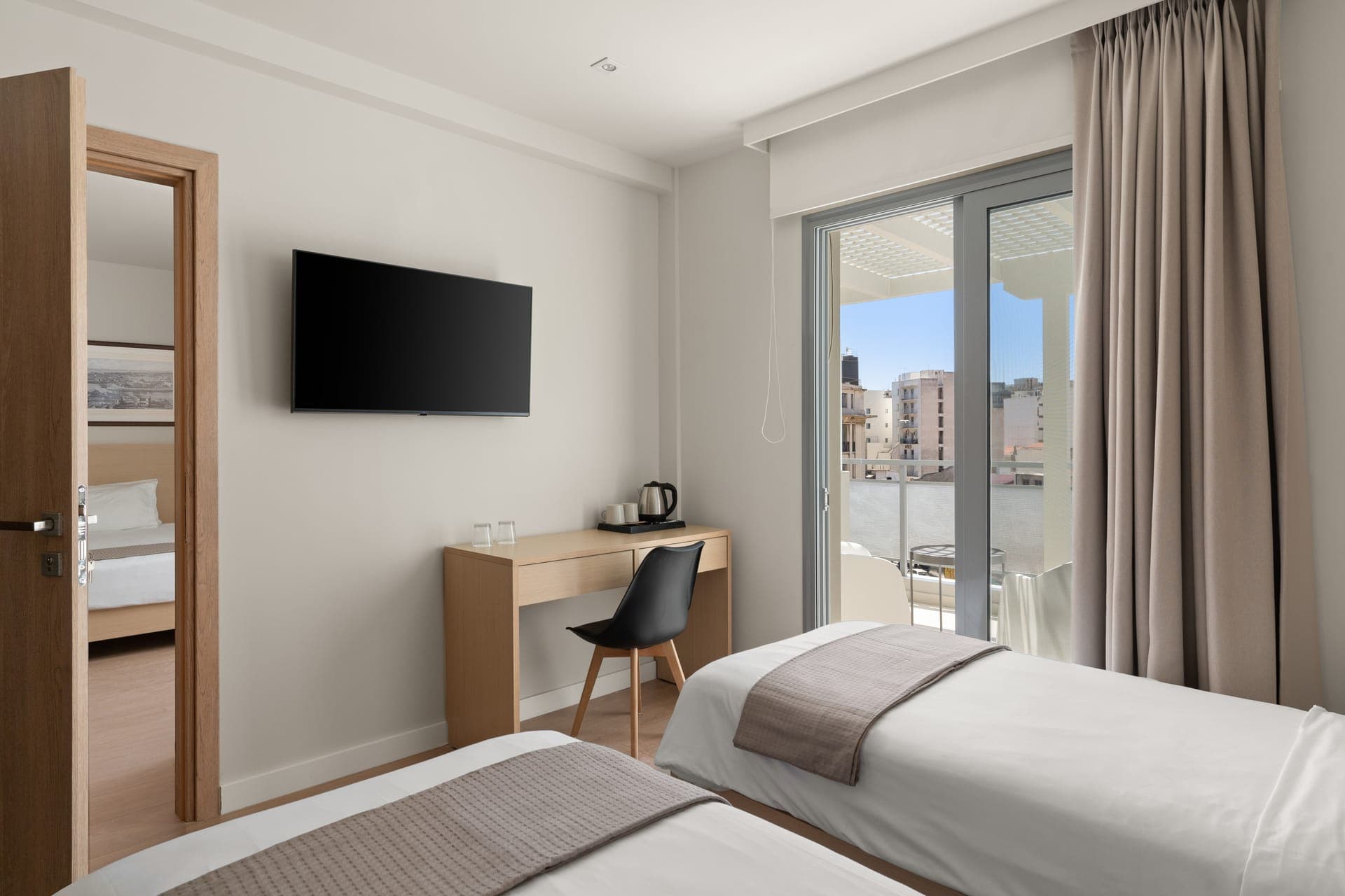 room-types-GALLERYCEN-FML-0.jpg