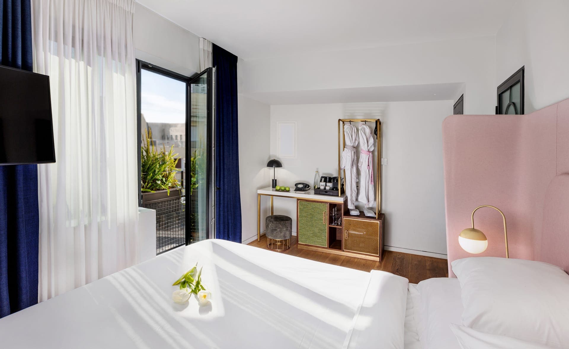 room-types-GATSBYATH-LAV-0.jpg