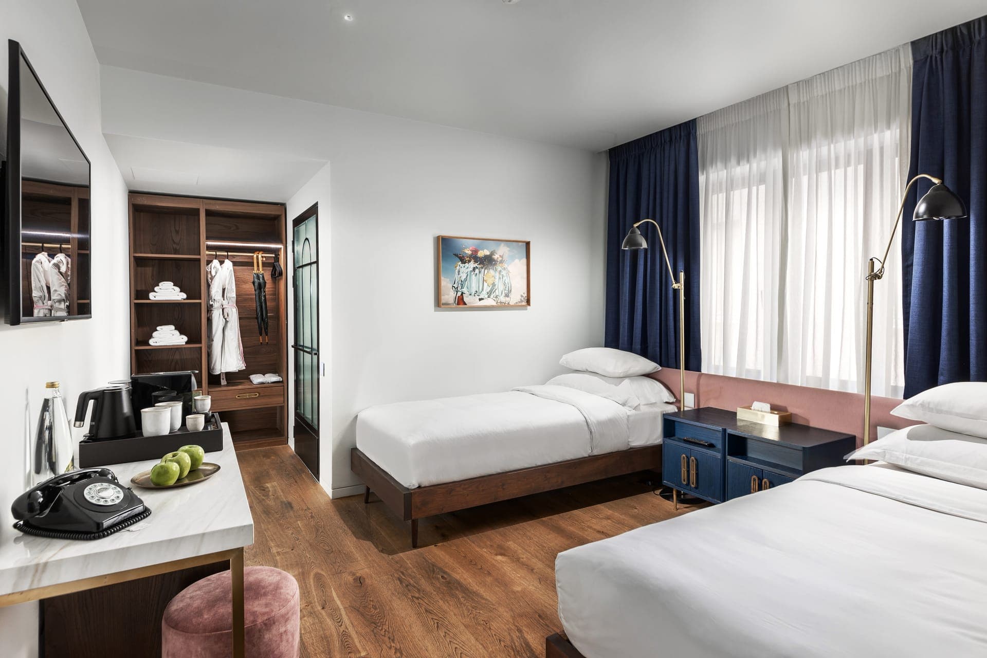 room-types-GATSBYATH-TWINS-0.jpg
