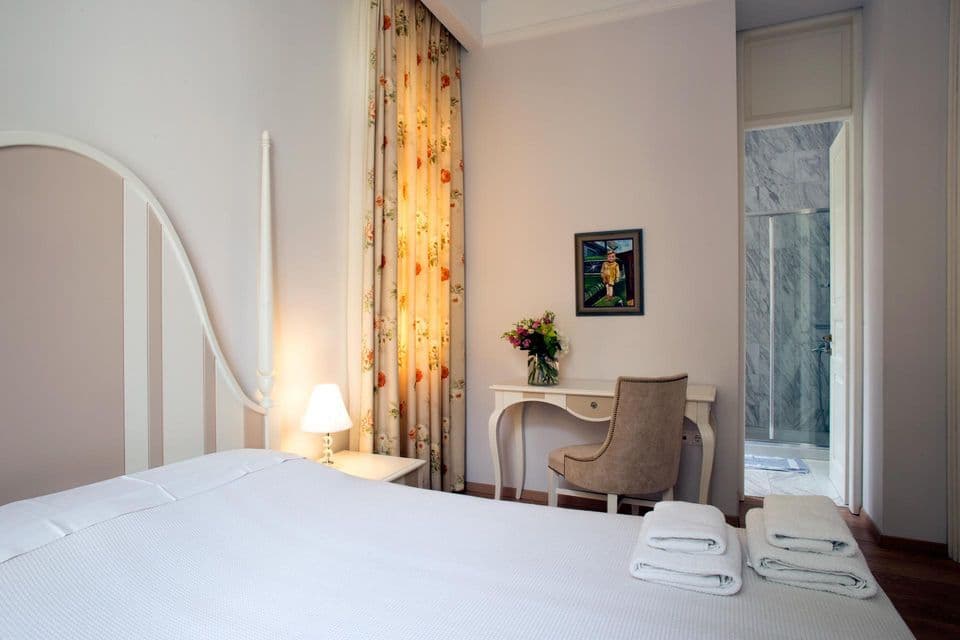 room-types-GATTOPERSO-LUXONE-0.jpg