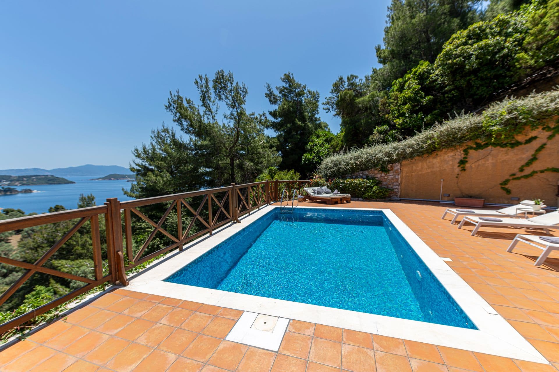 room-types-GEASVILLAS-EUROPA-0.jpg