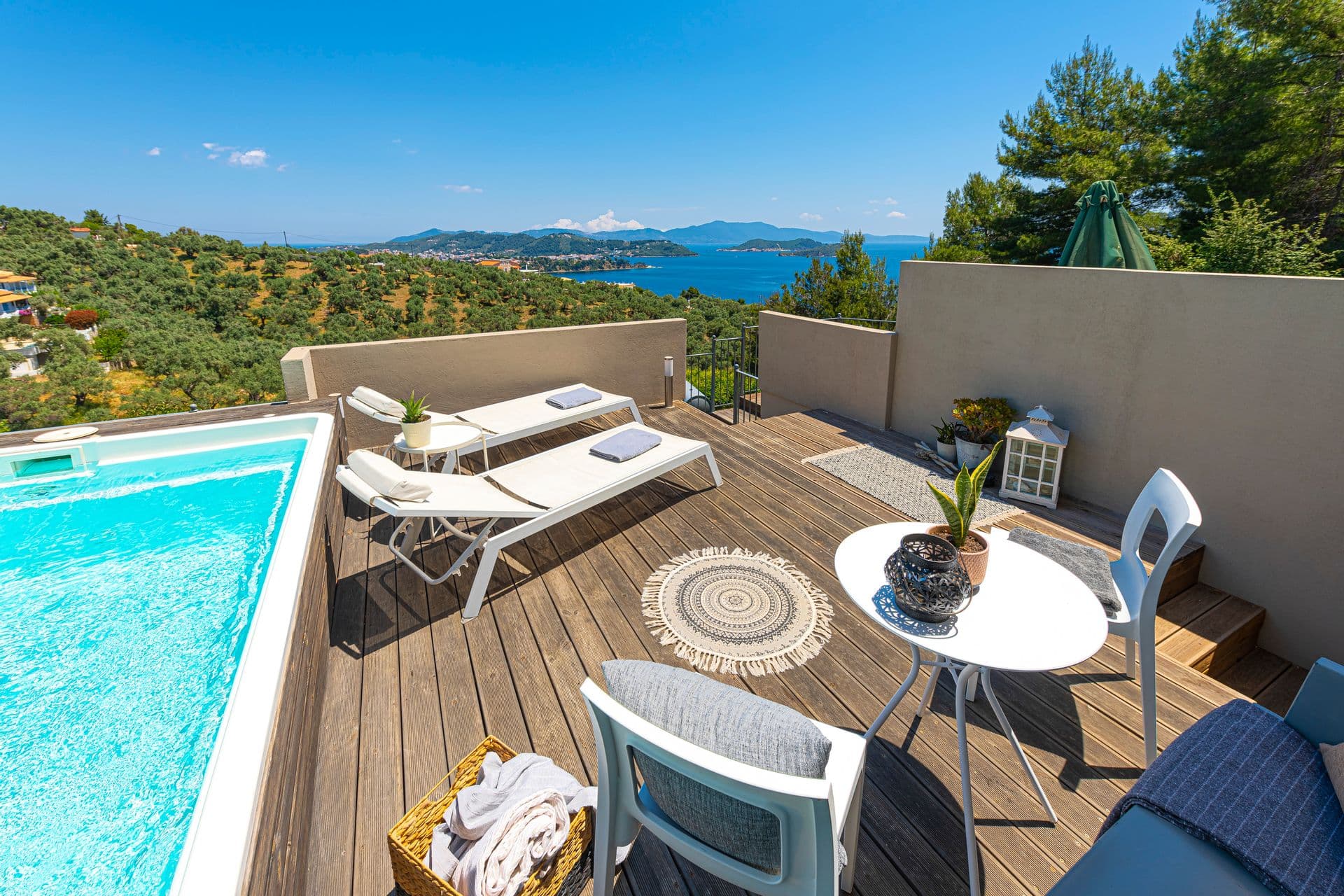 room-types-GEASVILLAS-WHITE-0.jpg