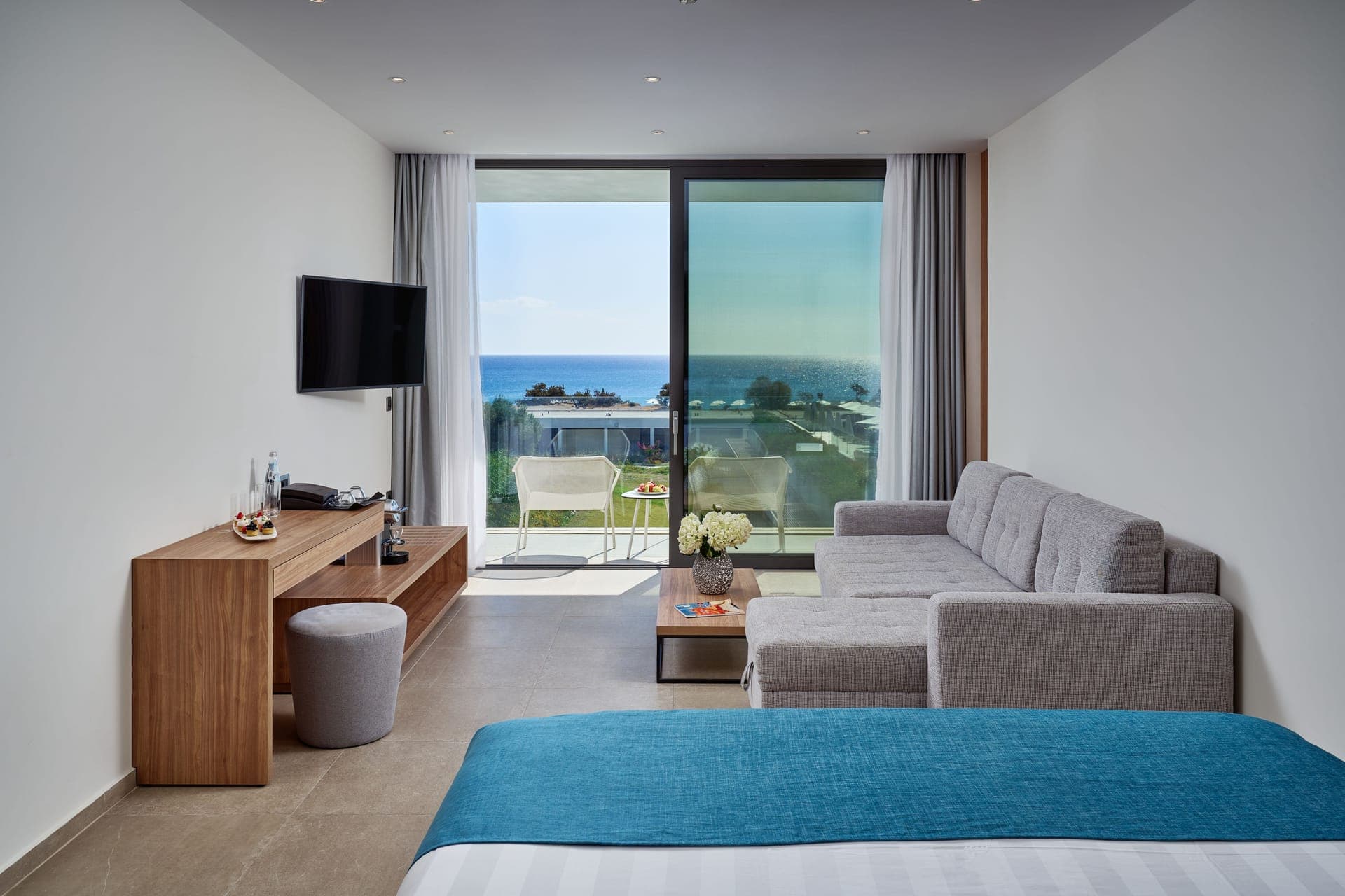 room-types-GENNADIRH-JUNIOR-0.jpg